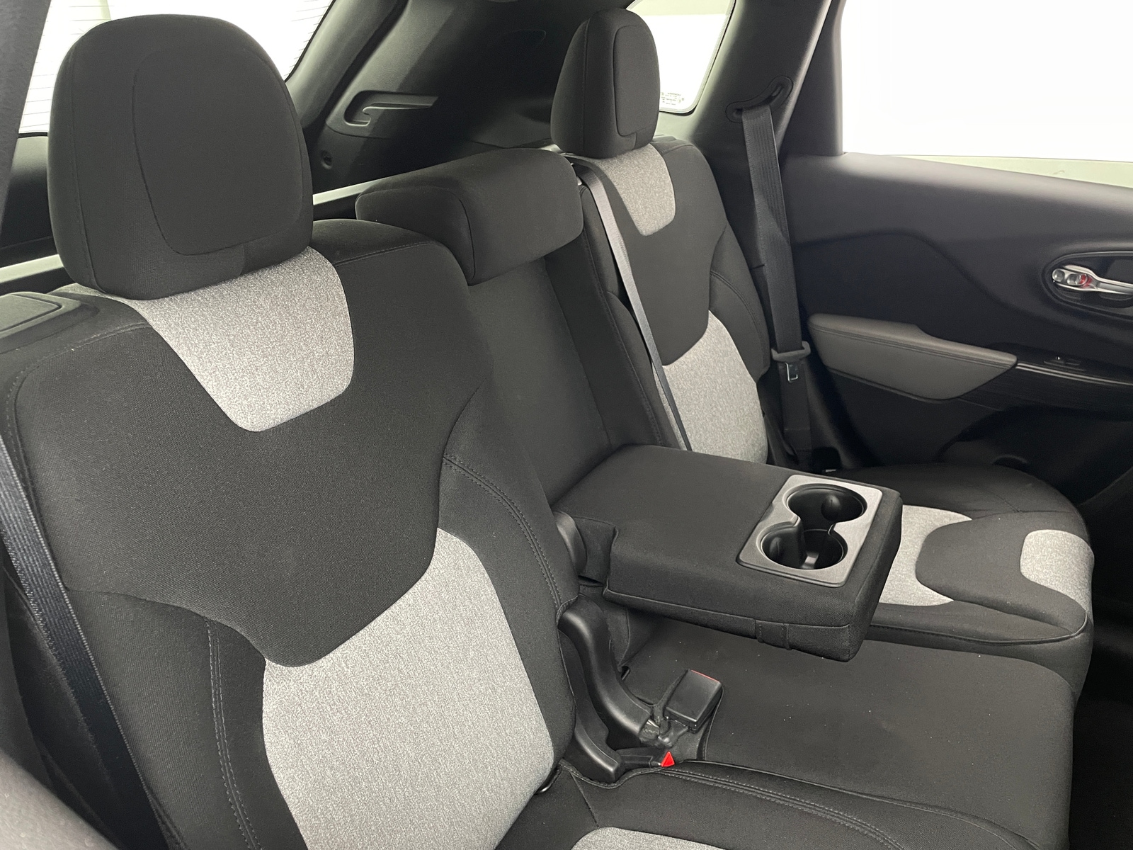 Thumbnail: 2014 Jeep Cherokee - 6
