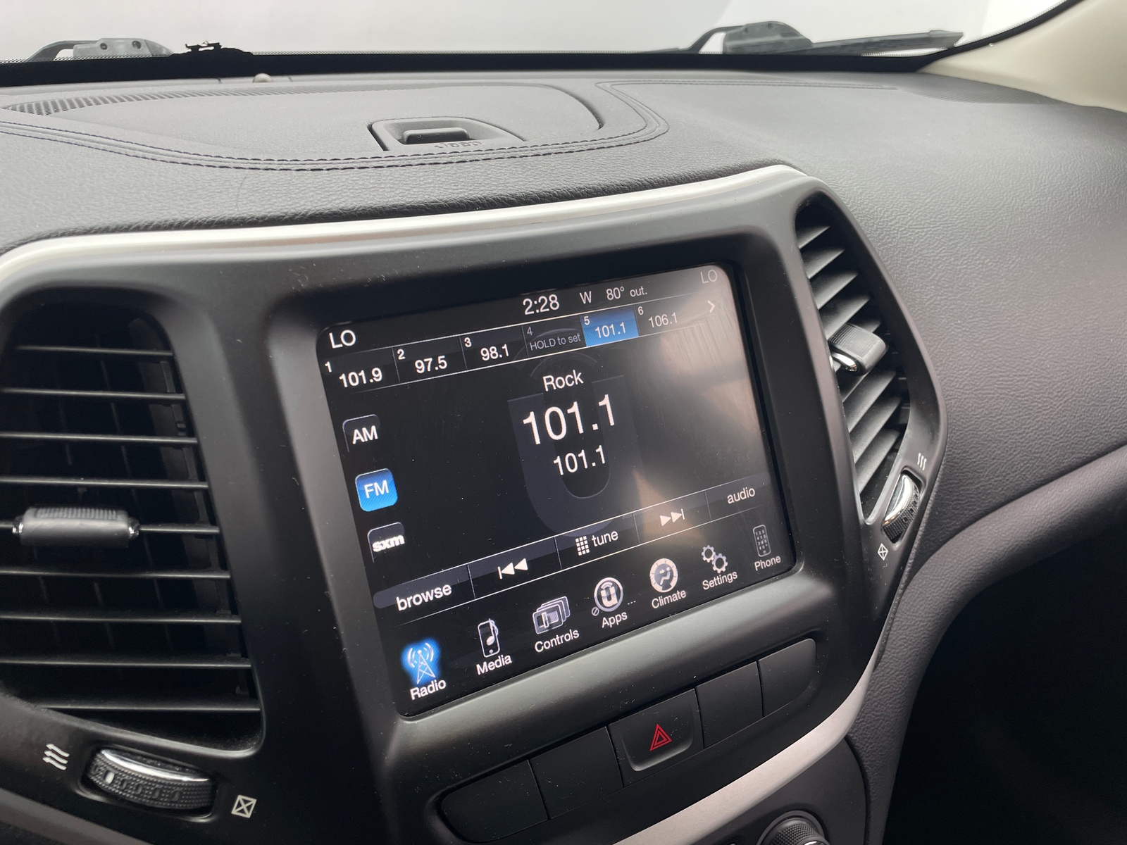 Thumbnail: 2014 Jeep Cherokee - 4