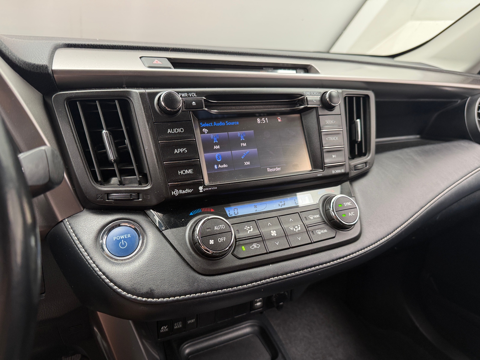 Thumbnail: 2018 Toyota RAV4 - 4