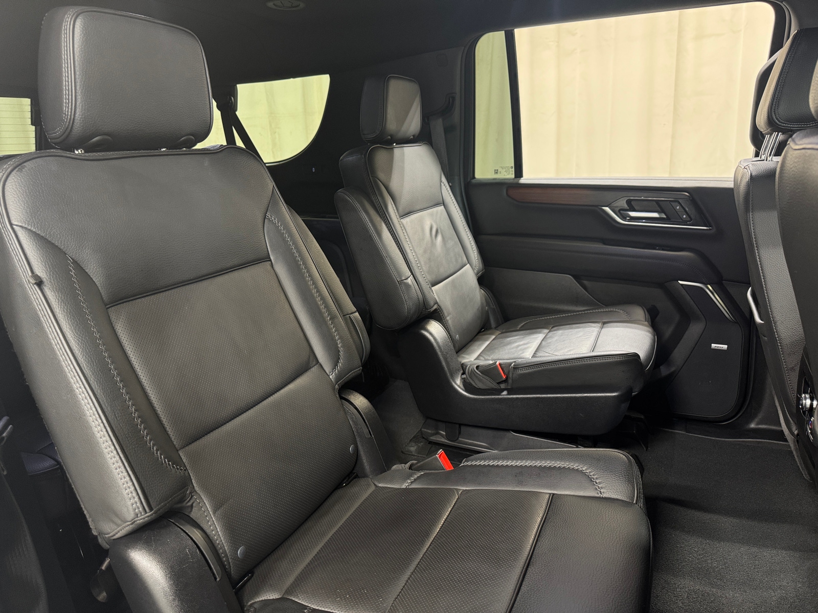 Thumbnail: 2025 GMC Yukon XL - 5
