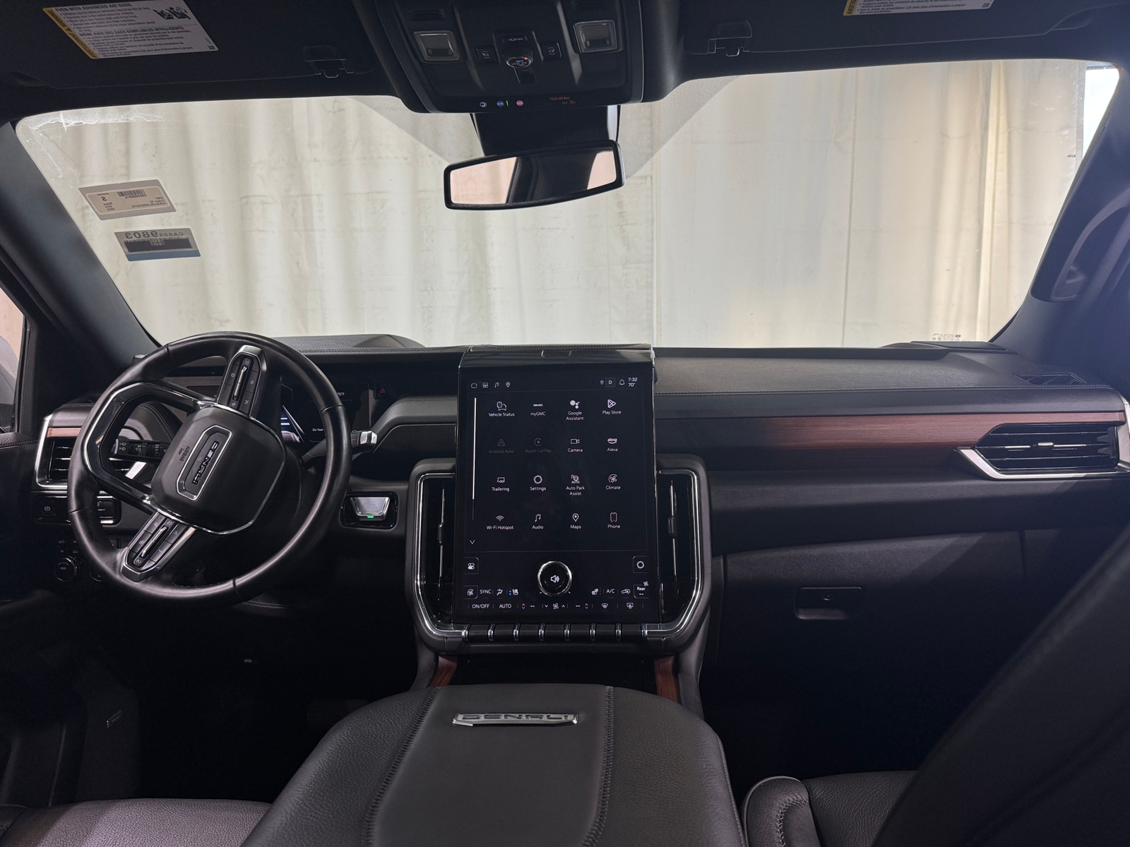 Thumbnail: 2025 GMC Yukon XL - 2