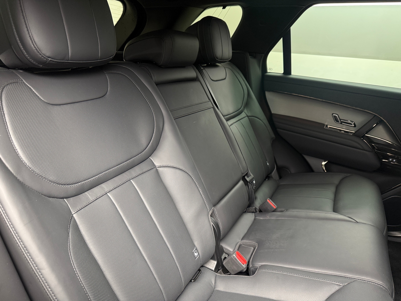 Thumbnail: 2024 Land Rover Range Rover Sport - 5