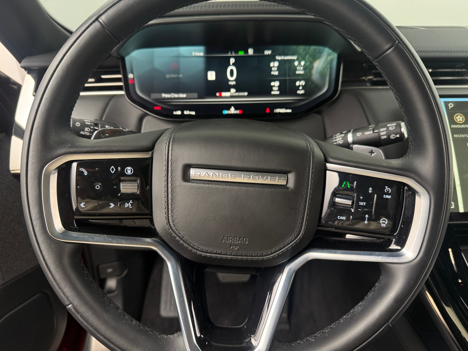 Thumbnail: 2024 Land Rover Range Rover Sport - 4