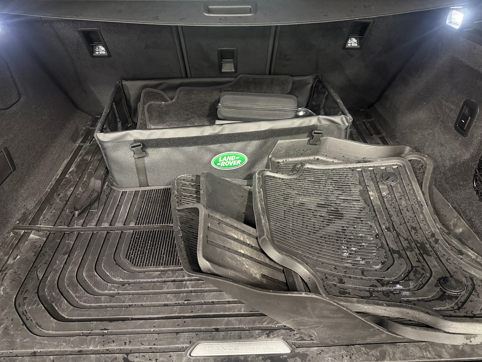 Thumbnail: 2024 Land Rover Range Rover Sport - 6
