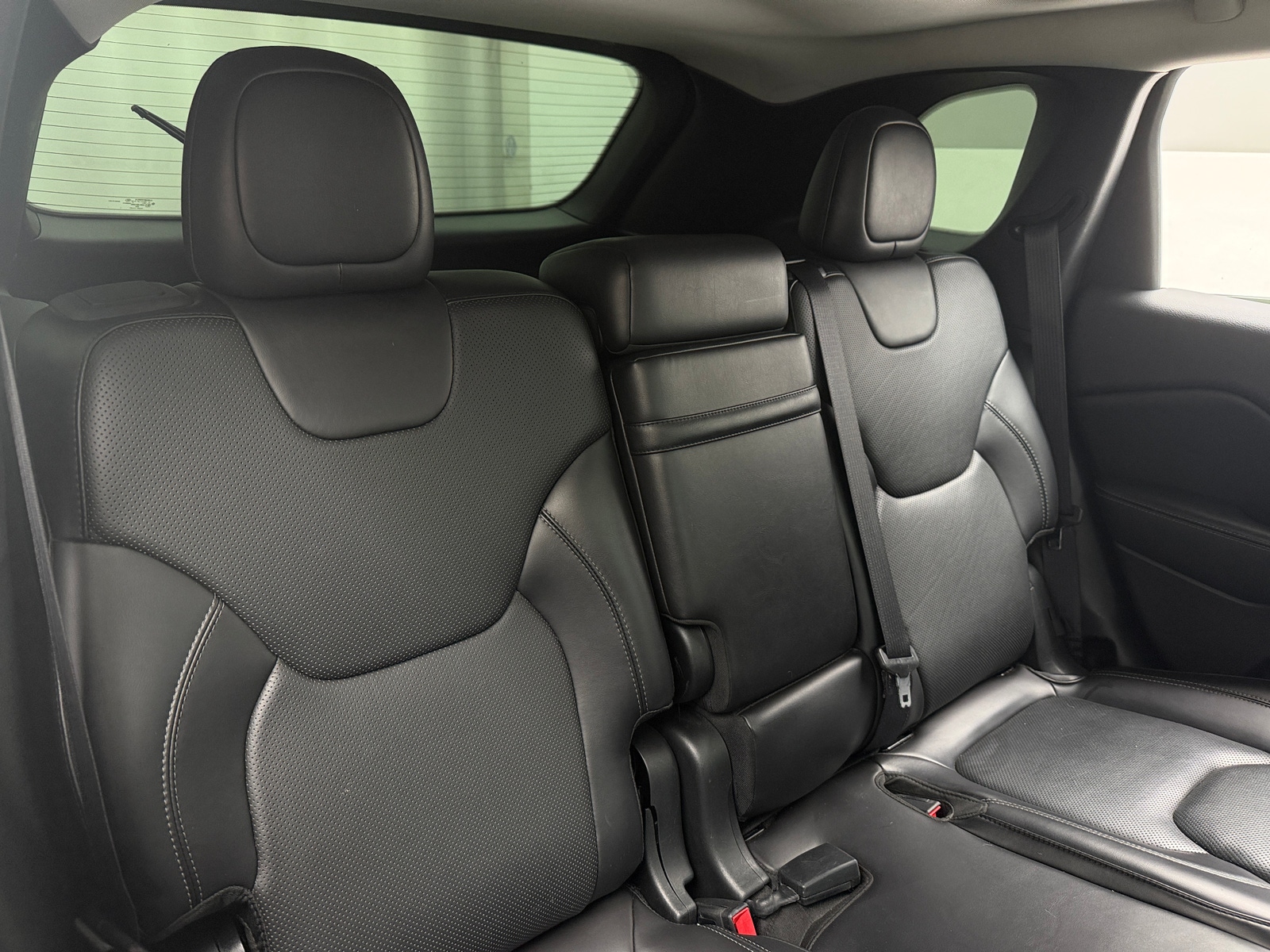 Thumbnail: 2019 Jeep Cherokee - 5