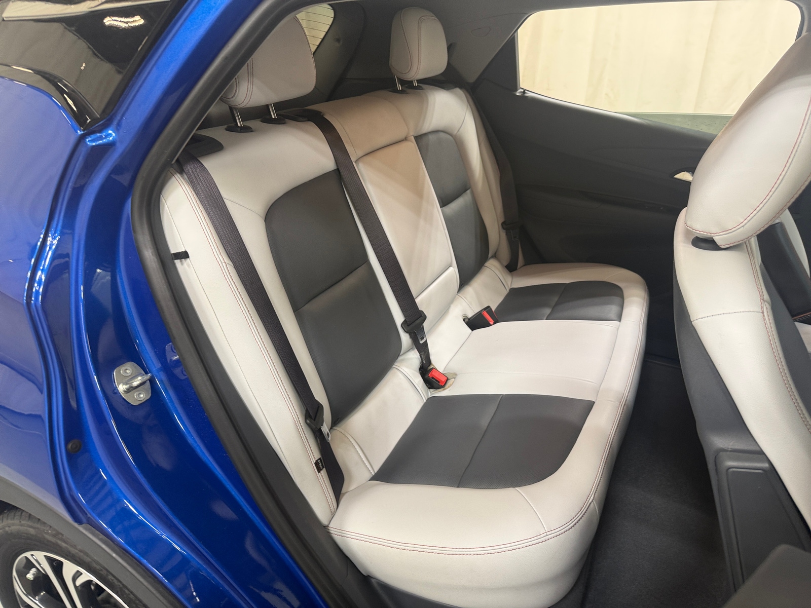 Thumbnail: 2017 Chevrolet Bolt EV - 5
