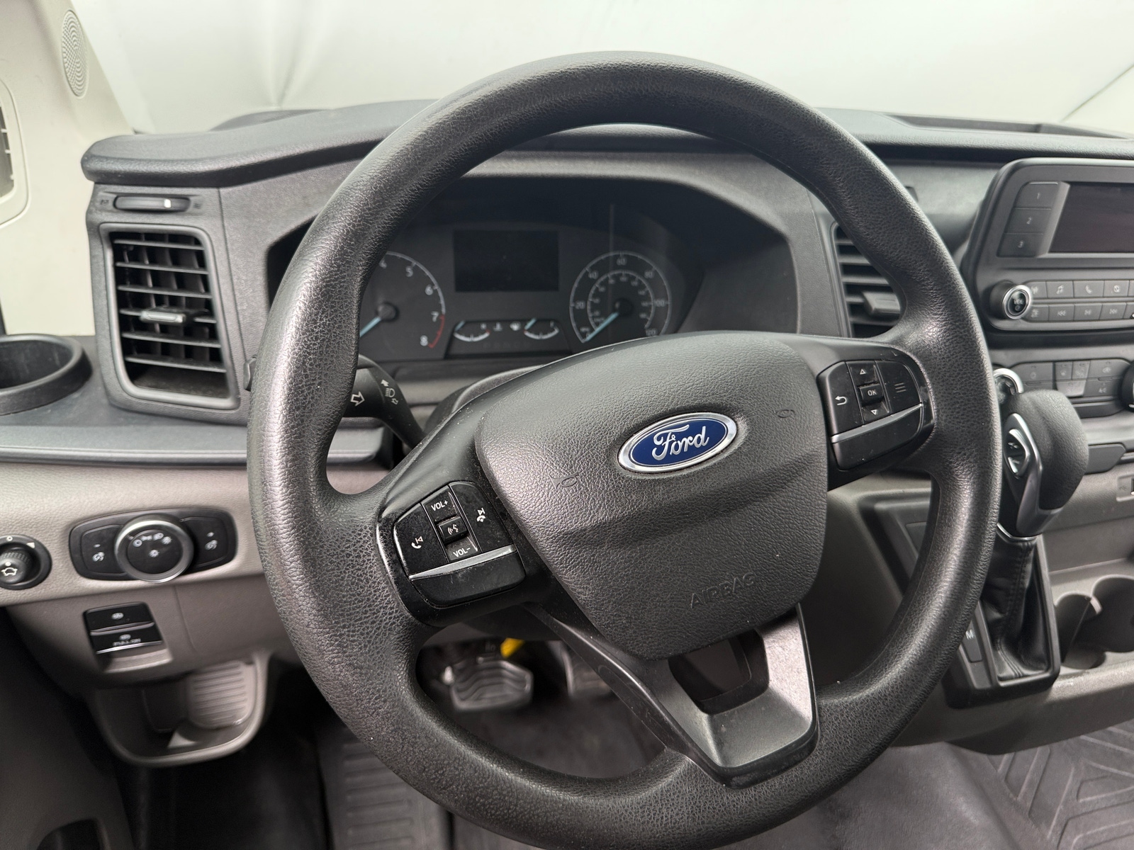 Thumbnail: 2023 Ford Transit Series - 4
