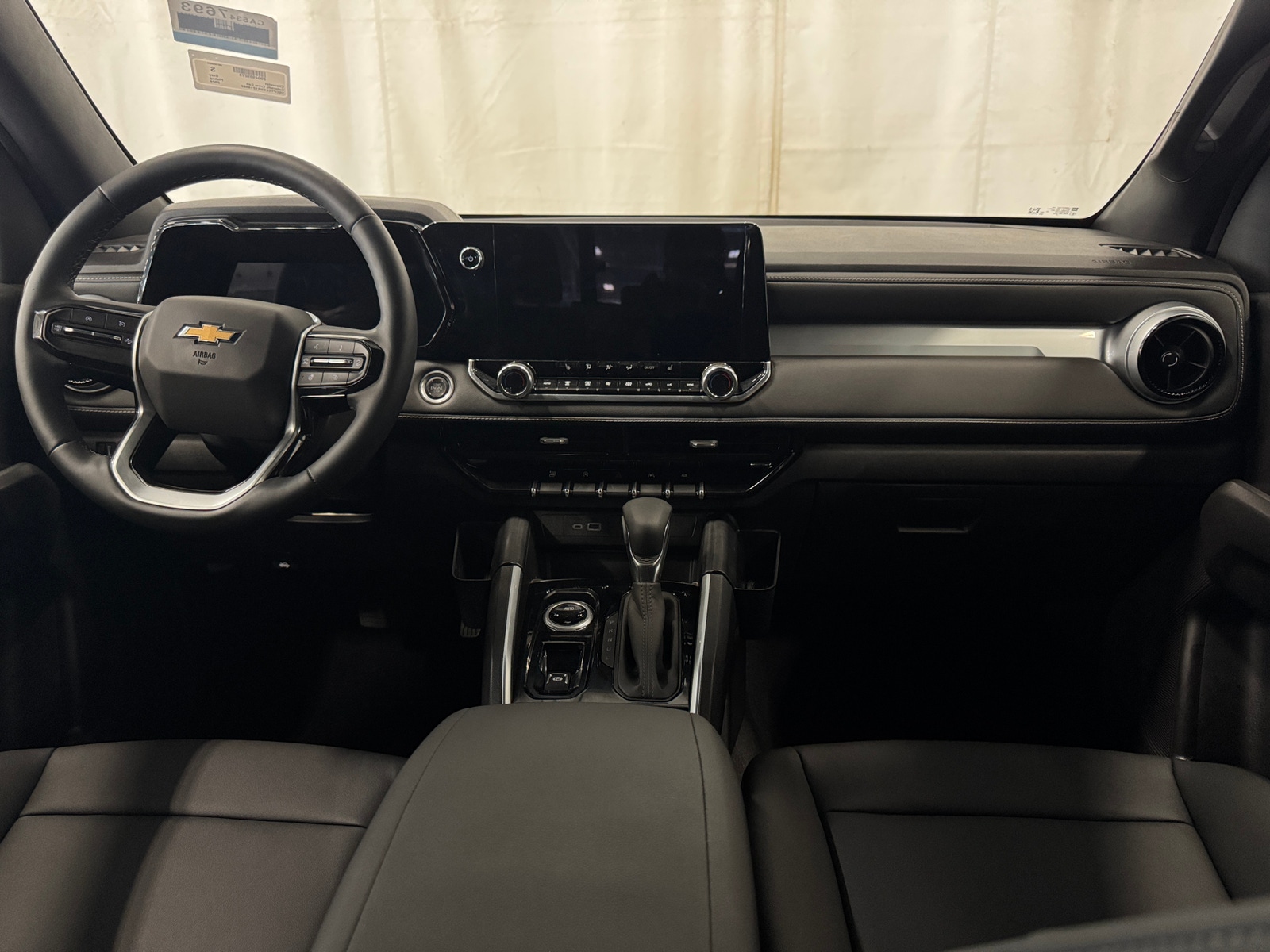 Thumbnail: 2024 Chevrolet Colorado - 3