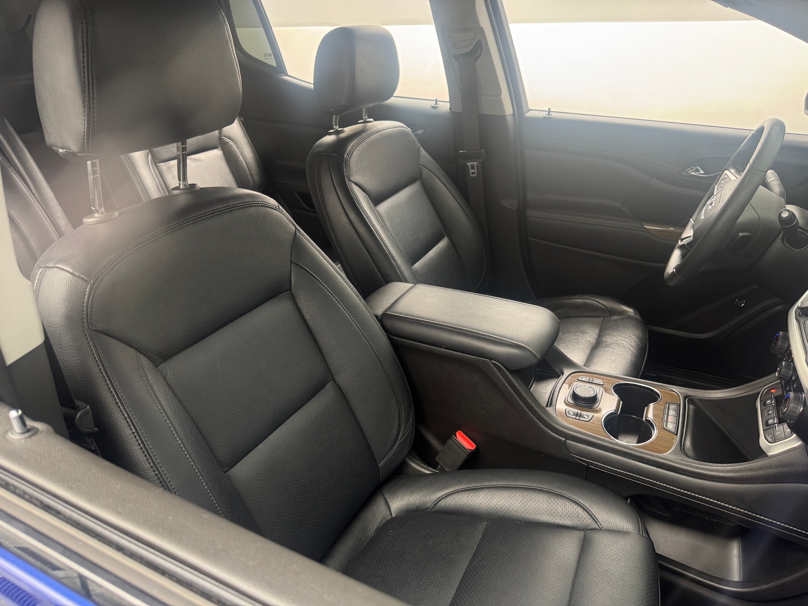 Thumbnail: 2023 GMC Acadia - 2