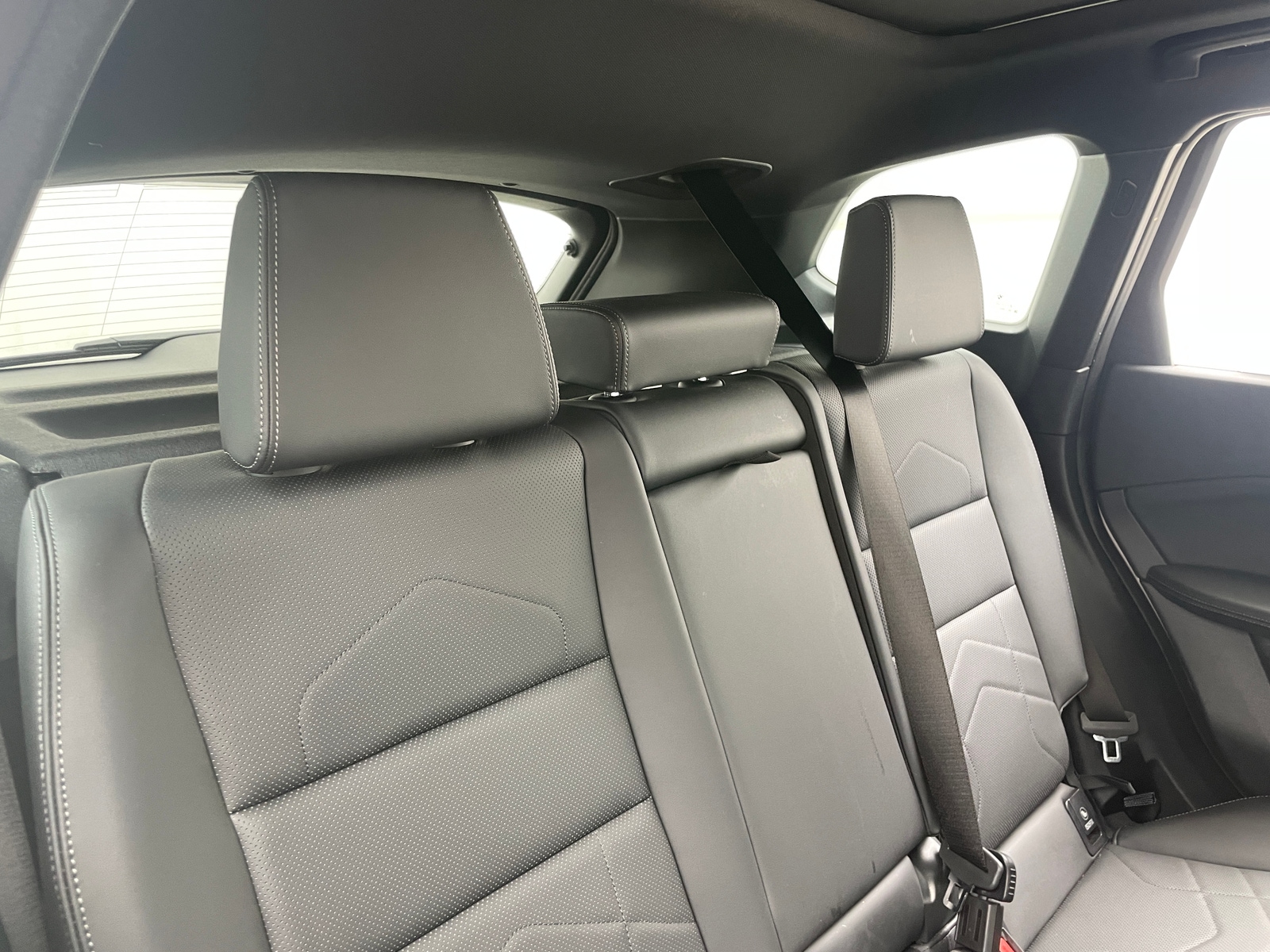 Thumbnail: 2026 BMW X1 - 5