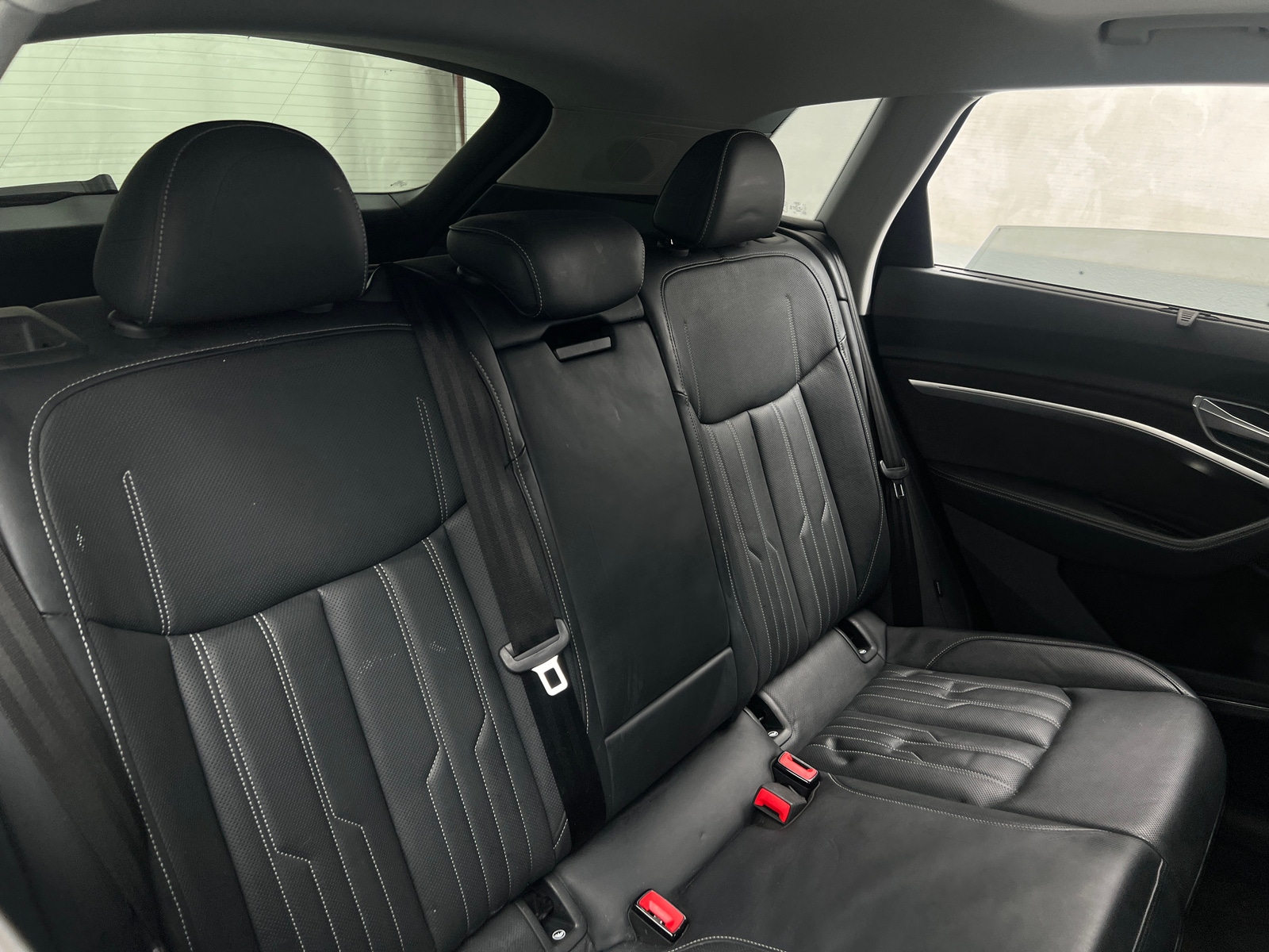Thumbnail: 2019 Audi e-tron - 5