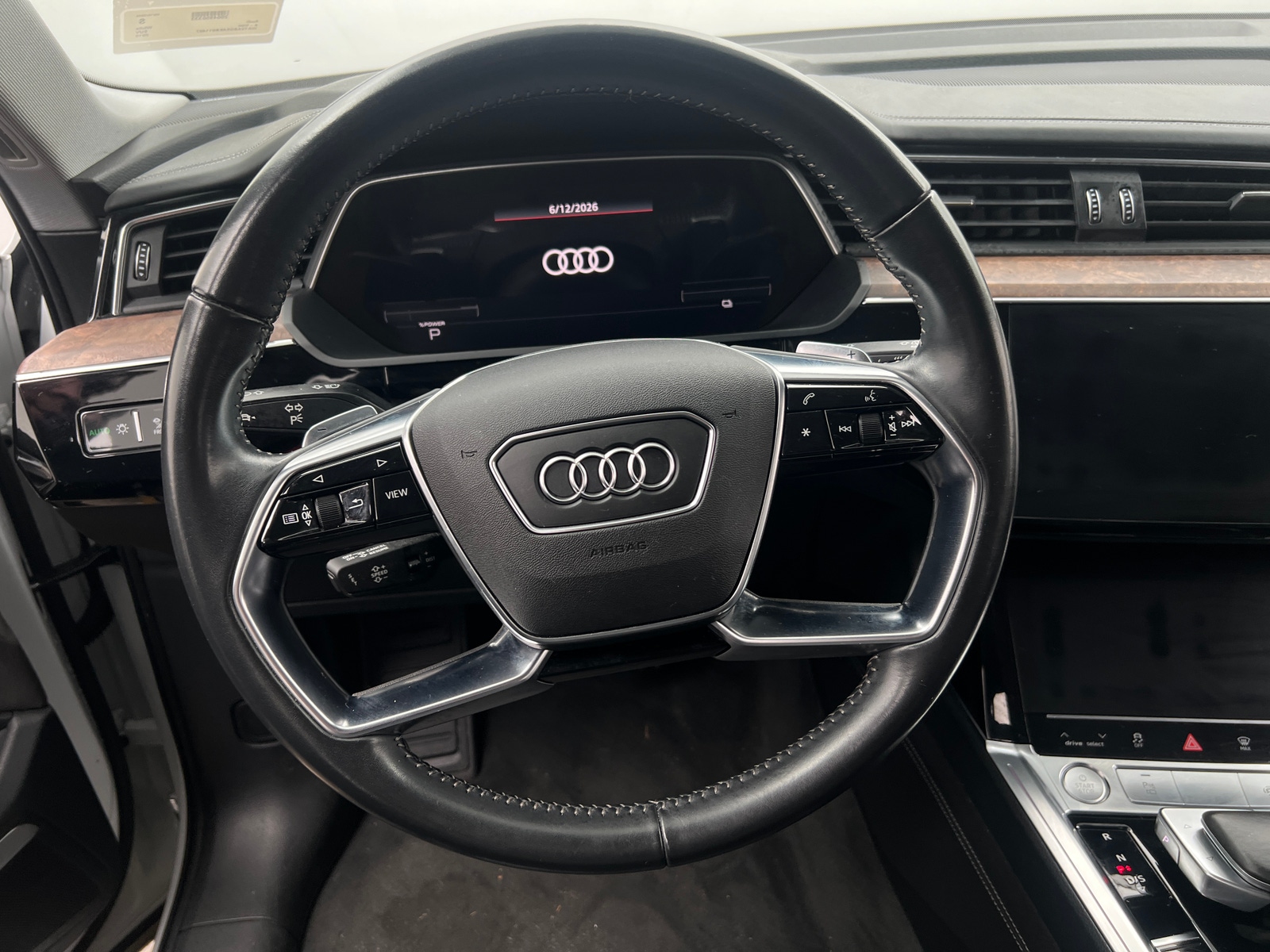 Thumbnail: 2019 Audi e-tron - 4