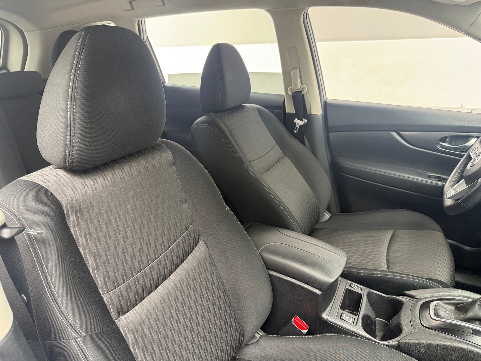 Thumbnail: 2017 Nissan Rogue - 2