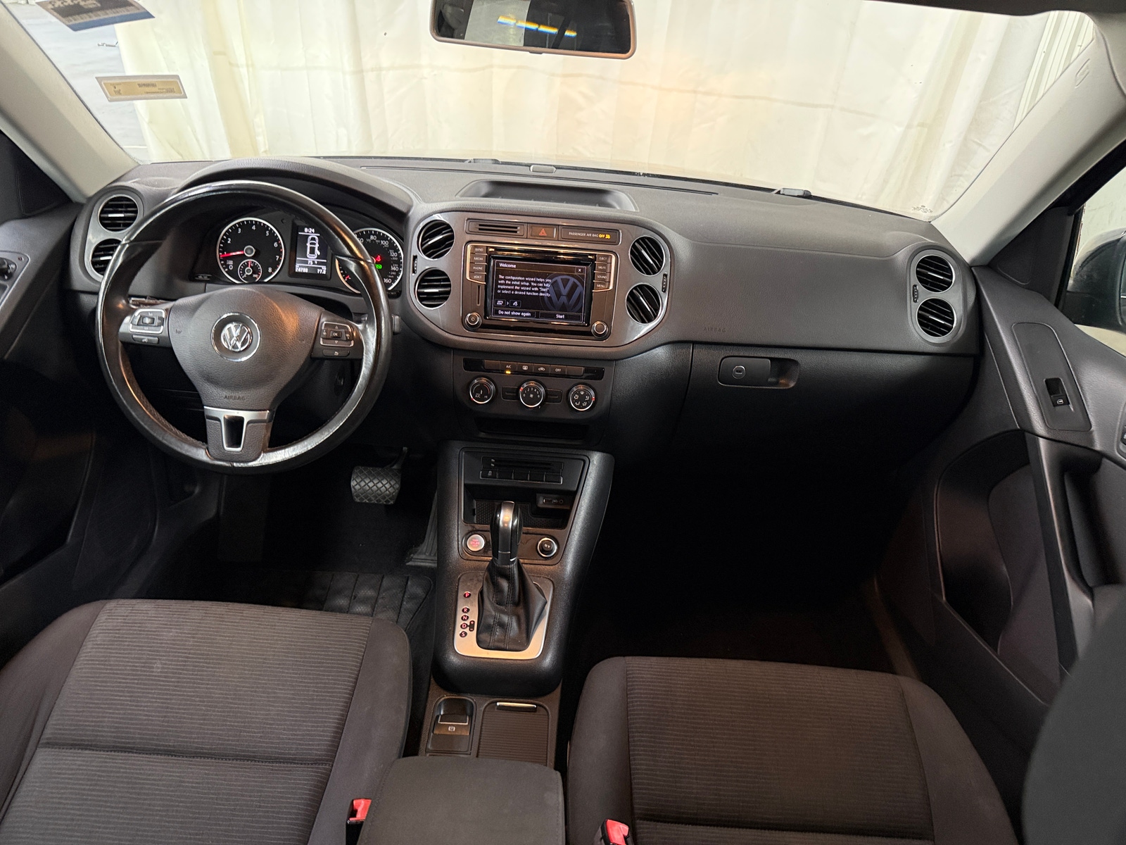 Thumbnail: 2017 Volkswagen Tiguan - 3