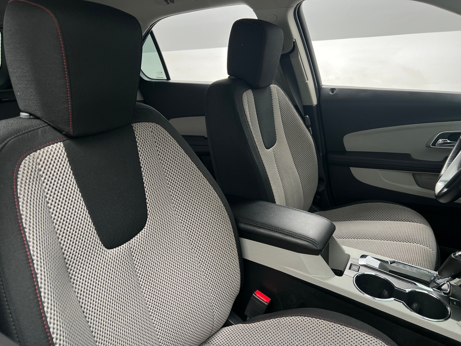 Thumbnail: 2017 Chevrolet Equinox - 2