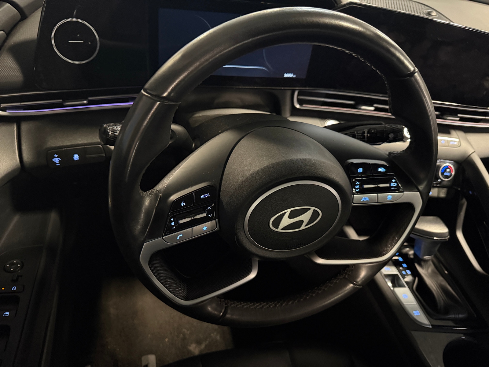 Thumbnail: 2024 Hyundai Elantra - 4