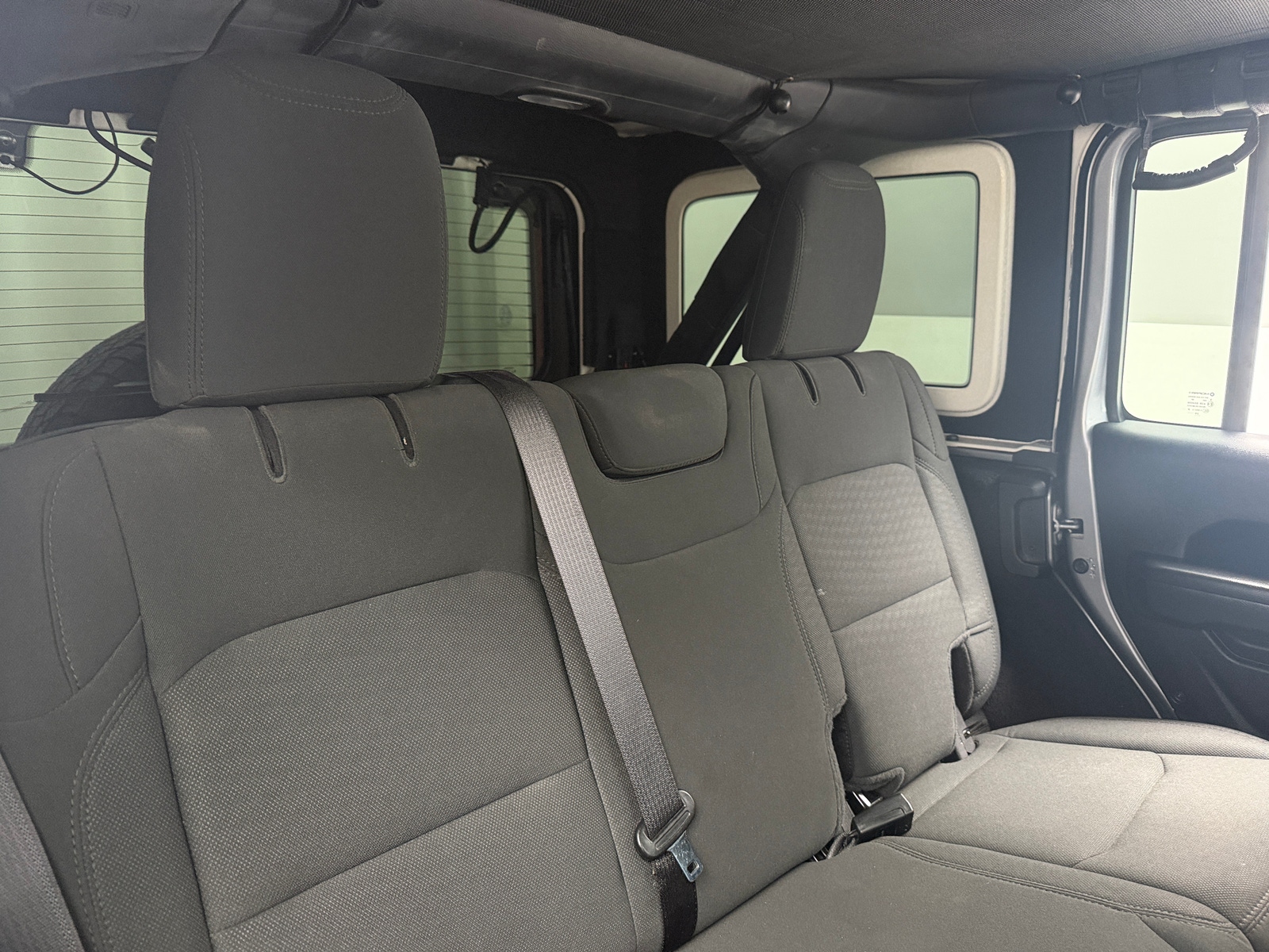 Thumbnail: 2021 Jeep Wrangler - 6