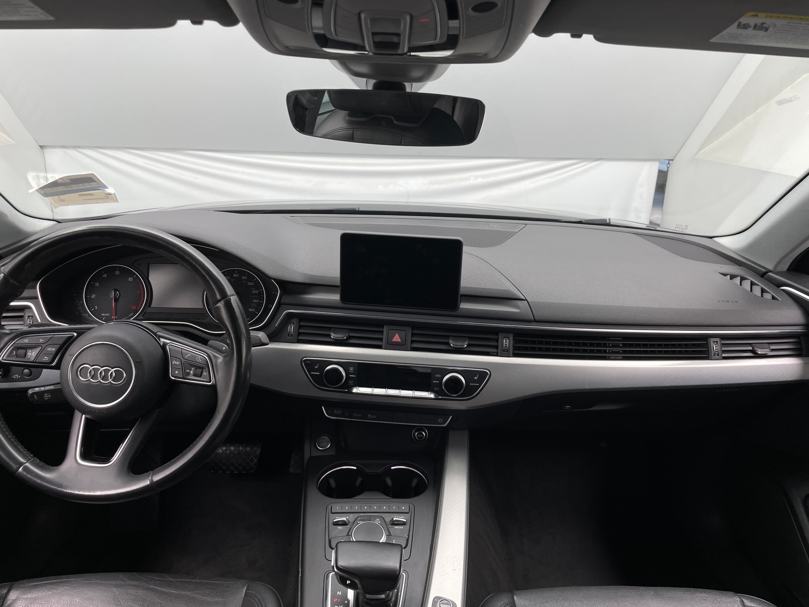 Thumbnail: 2017 Audi A4 - 2