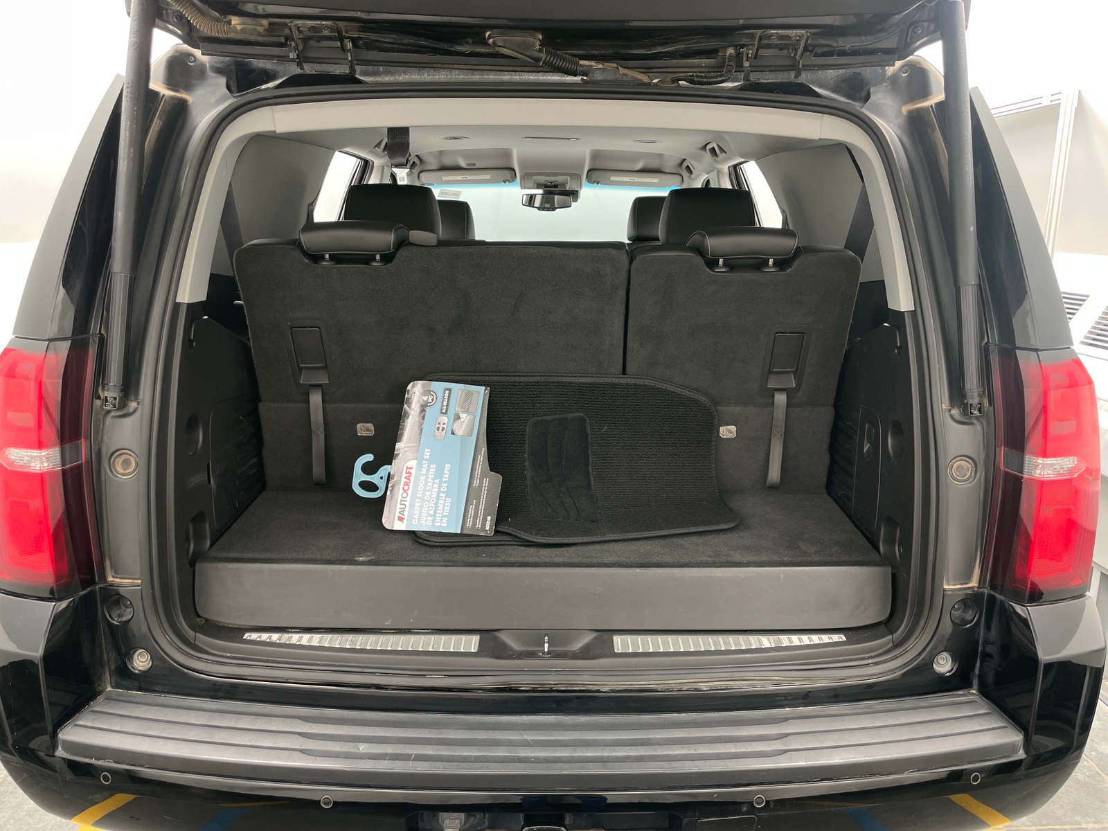 Thumbnail: 2015 Chevrolet Tahoe - 6