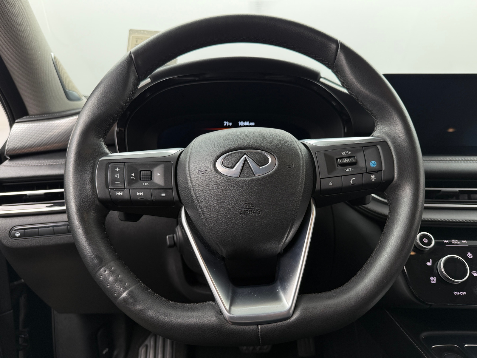 Thumbnail: 2025 INFINITI QX60 - 4