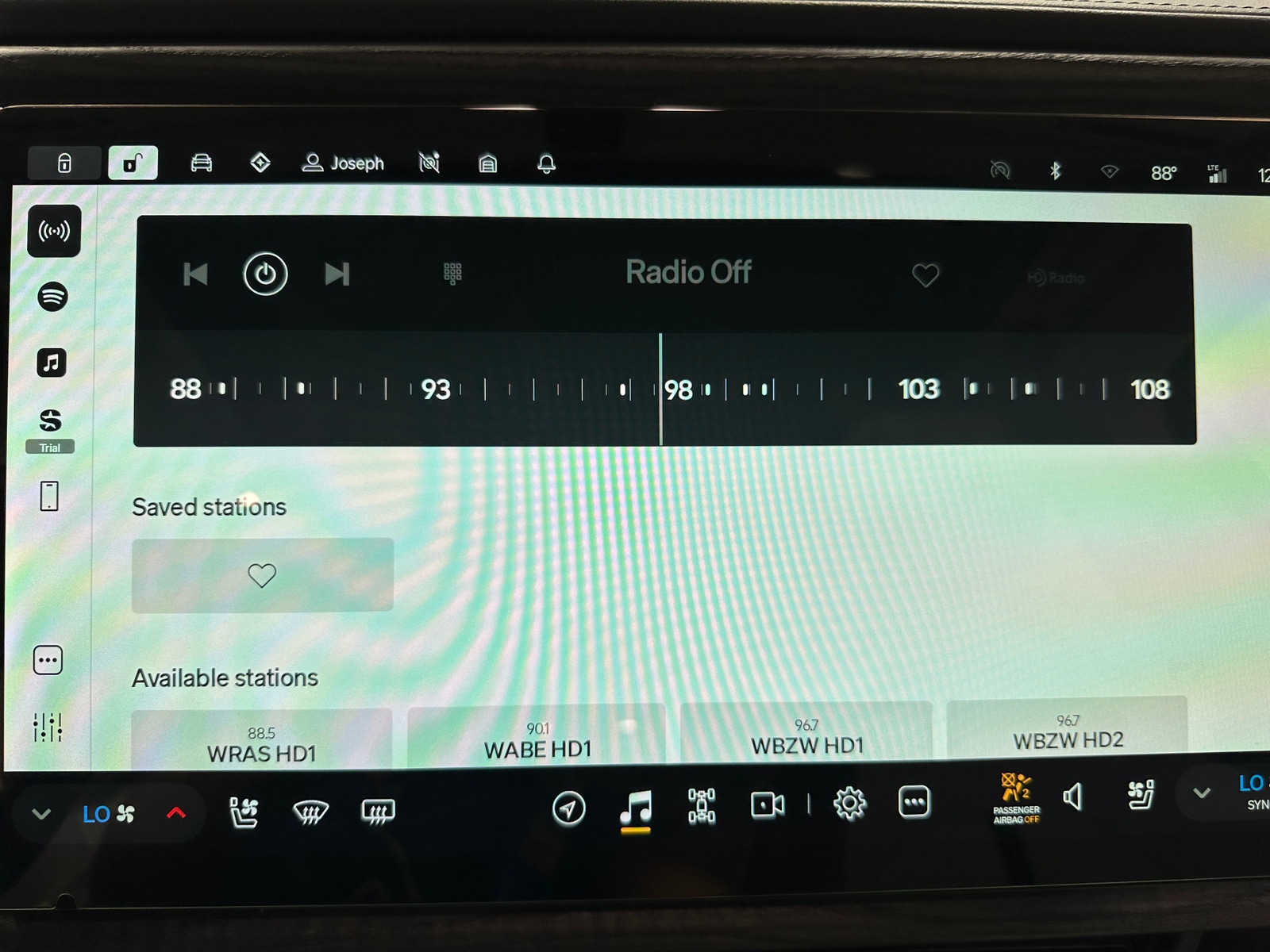 Thumbnail: 2023 Rivian R1S - 3