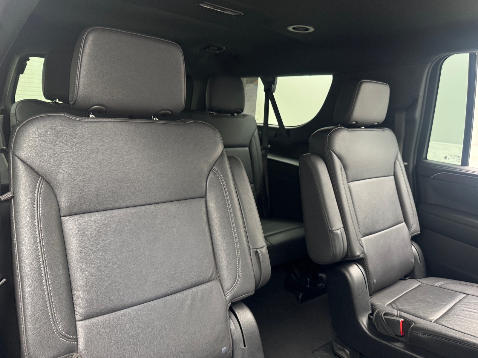 Thumbnail: 2022 Chevrolet Suburban - 5