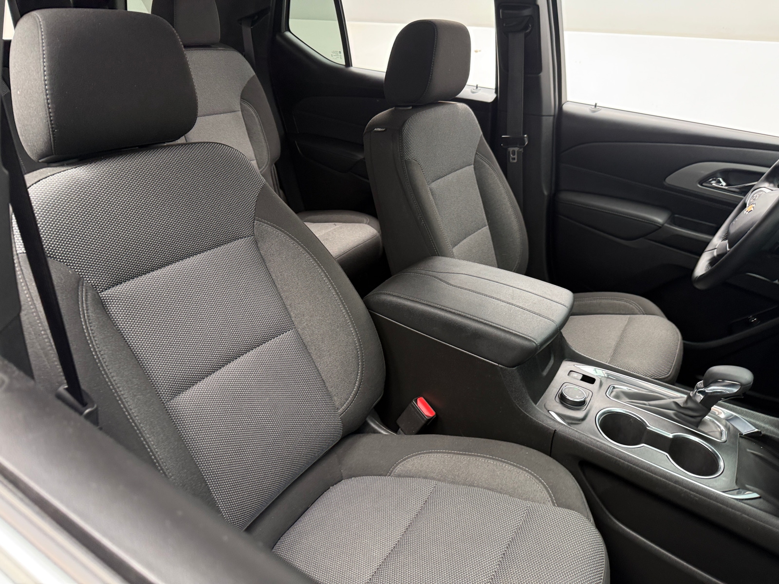 Thumbnail: 2023 Chevrolet Traverse - 2