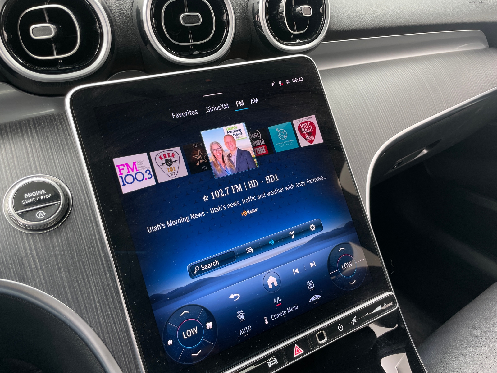 Thumbnail: 2025 Mercedes-Benz C-Class - 3