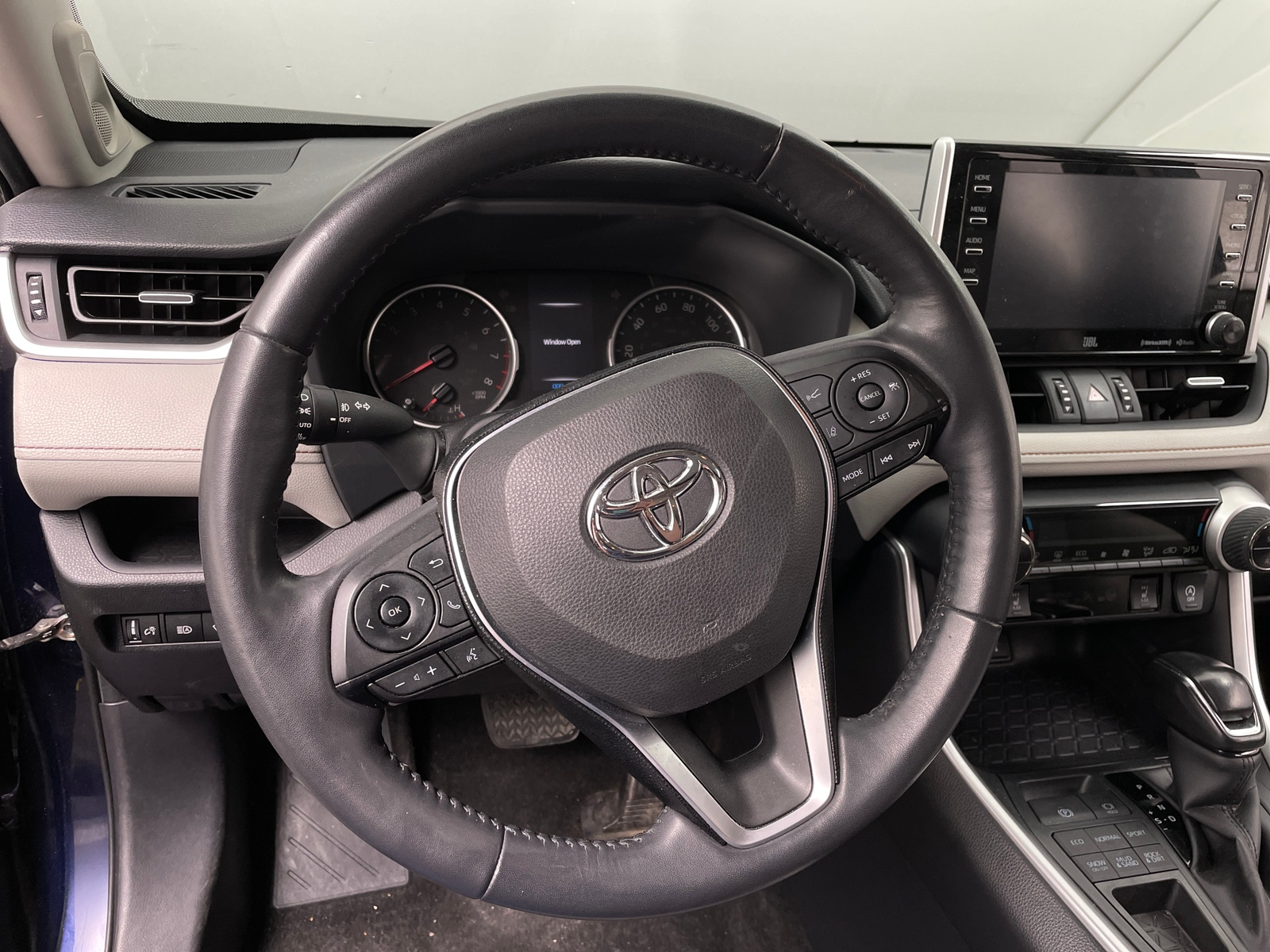 Thumbnail: 2020 Toyota RAV4 - 4