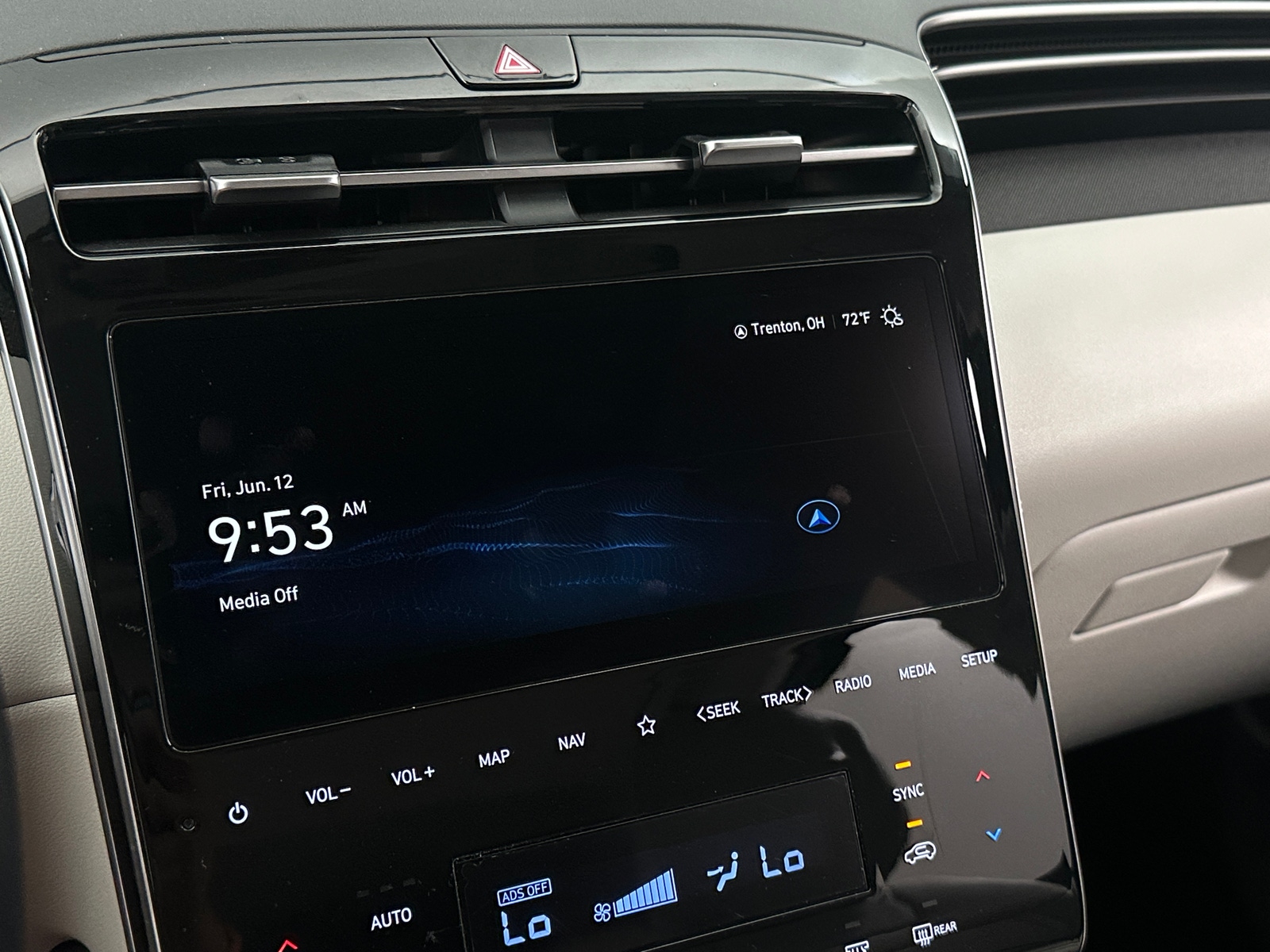 Thumbnail: 2024 Hyundai Tucson - 3
