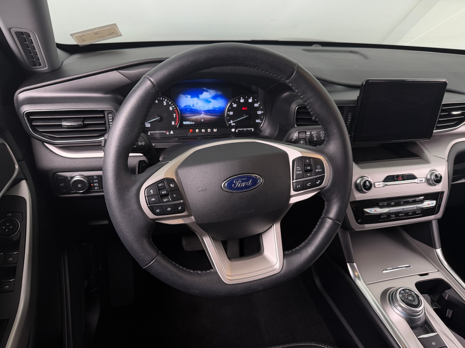 Thumbnail: 2021 Ford Explorer - 5