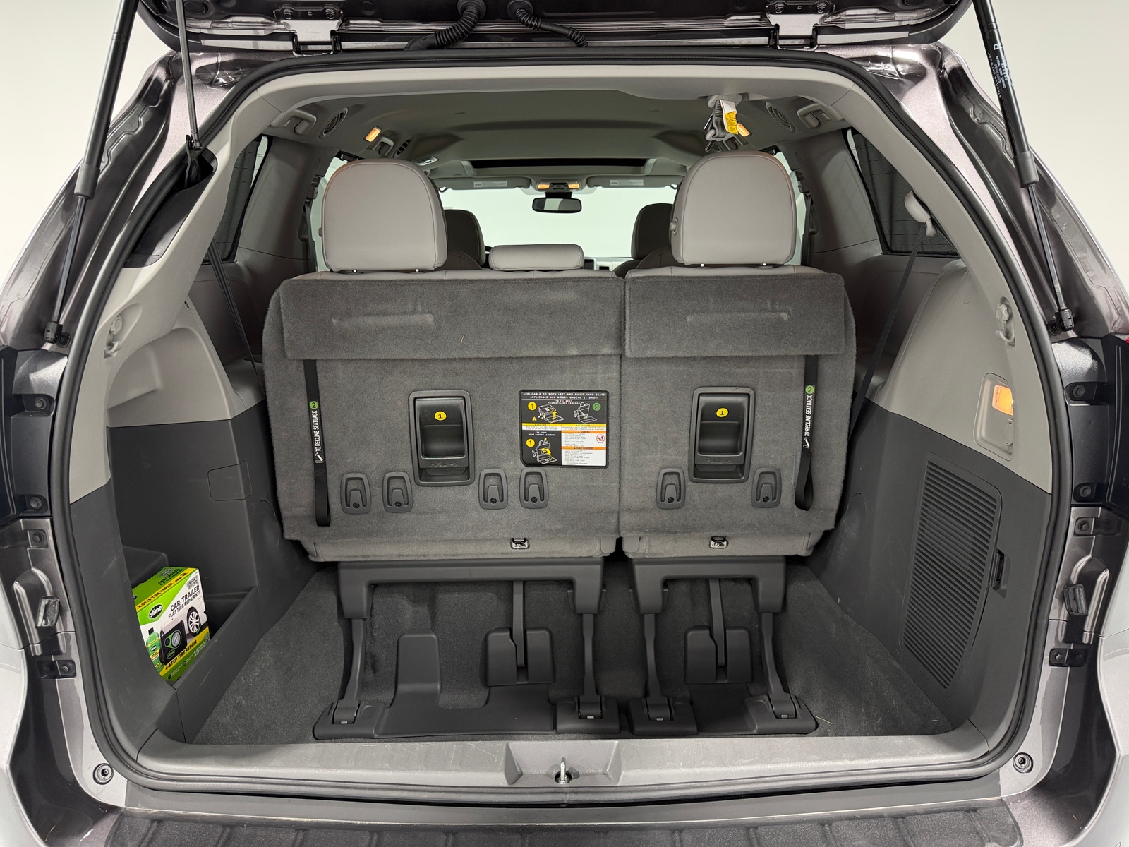 Thumbnail: 2020 Toyota Sienna - 6