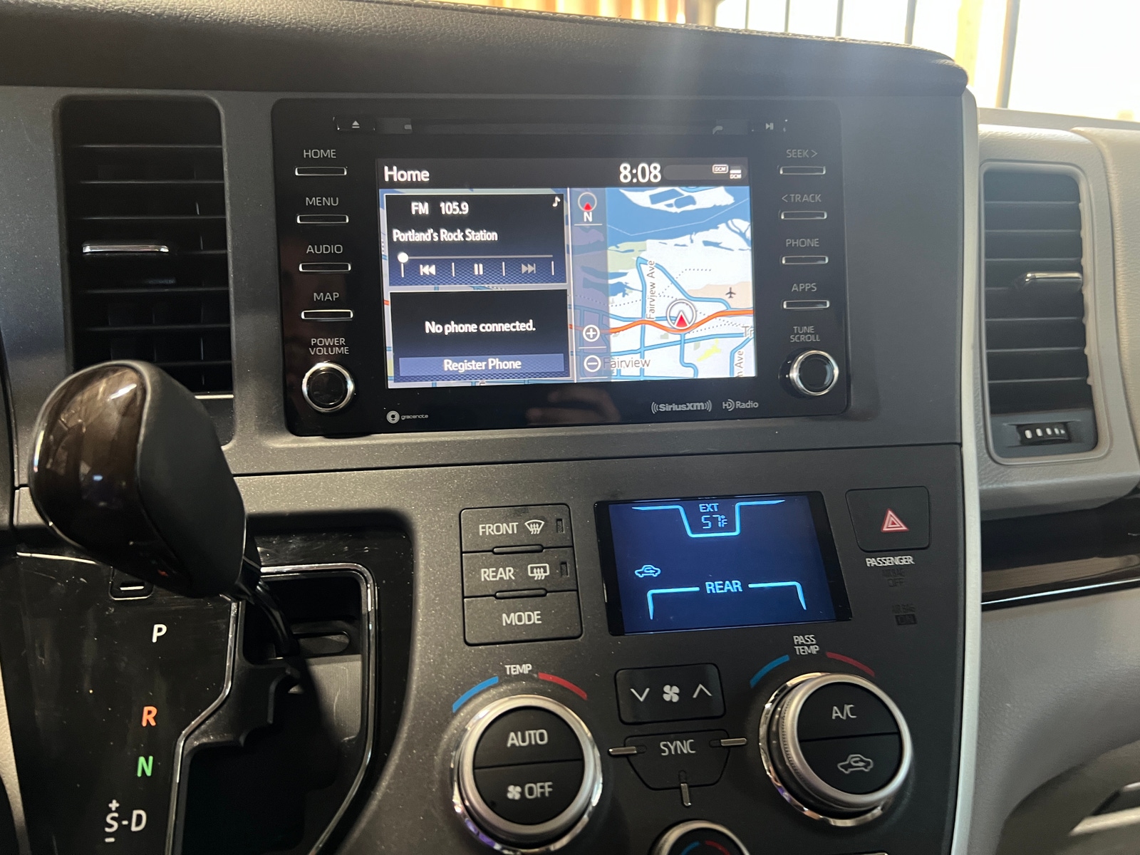 Thumbnail: 2020 Toyota Sienna - 3