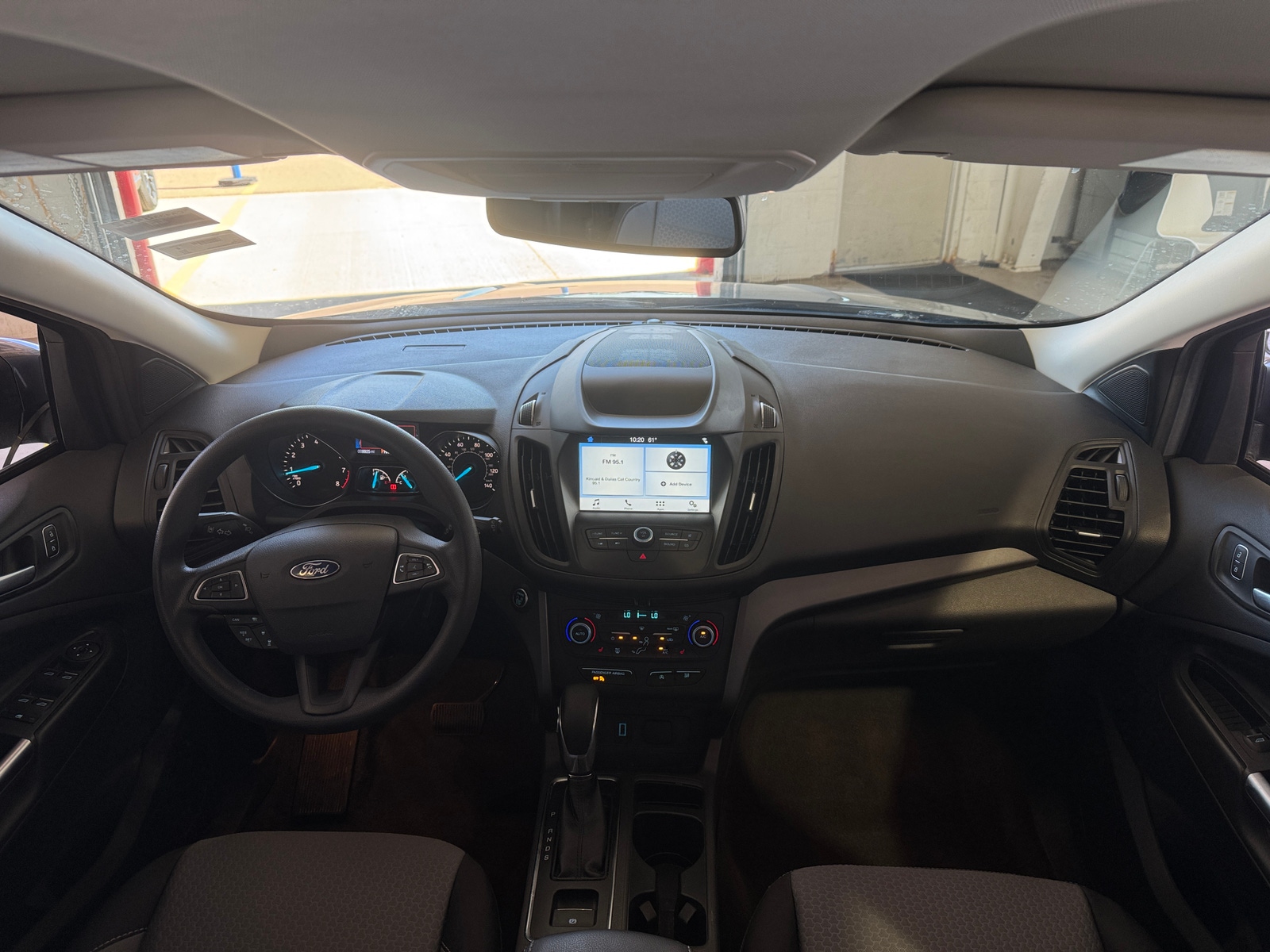 Thumbnail: 2019 Ford Escape - 3