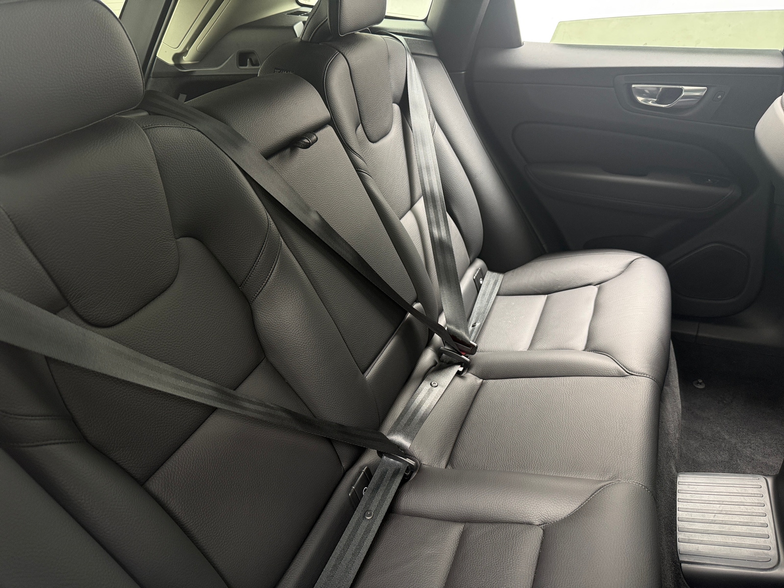 Thumbnail: 2022 Volvo XC60 - 6