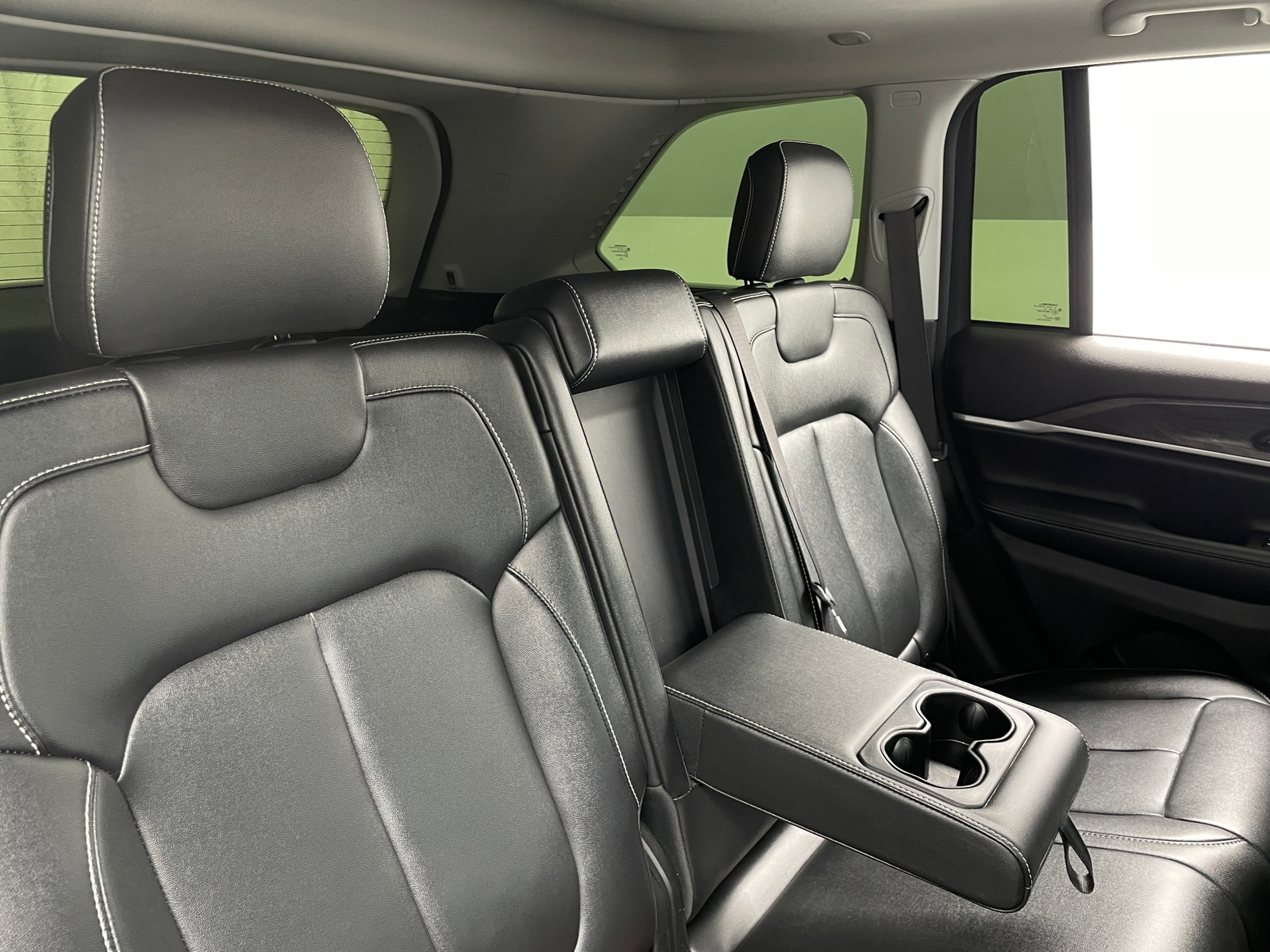 Thumbnail: 2023 Jeep Grand Cherokee - 5