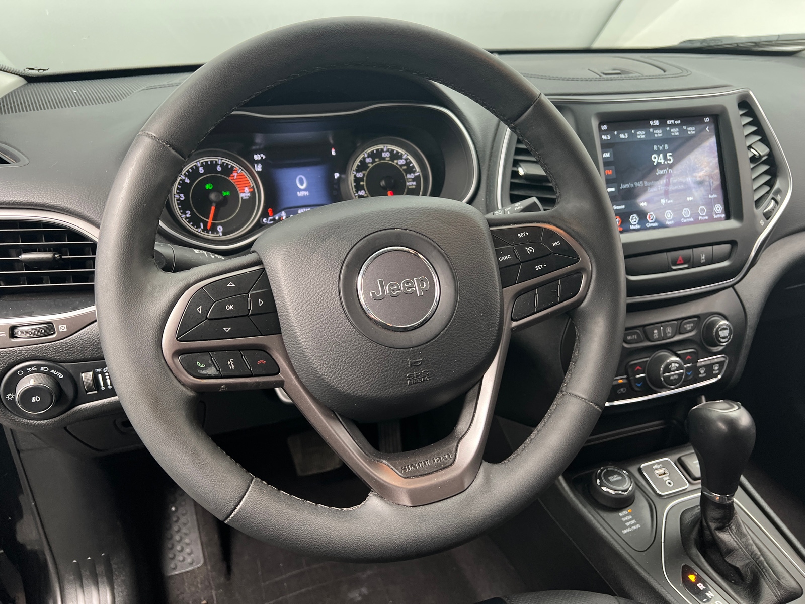 Thumbnail: 2022 Jeep Cherokee - 4