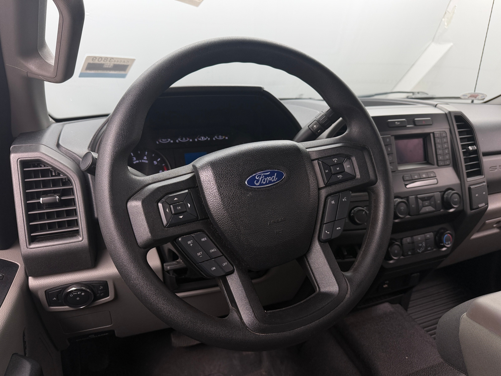 Thumbnail: 2020 Ford Econoline - 5