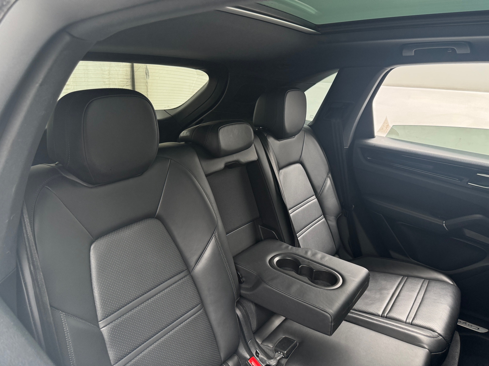 Thumbnail: 2020 Porsche Cayenne - 5