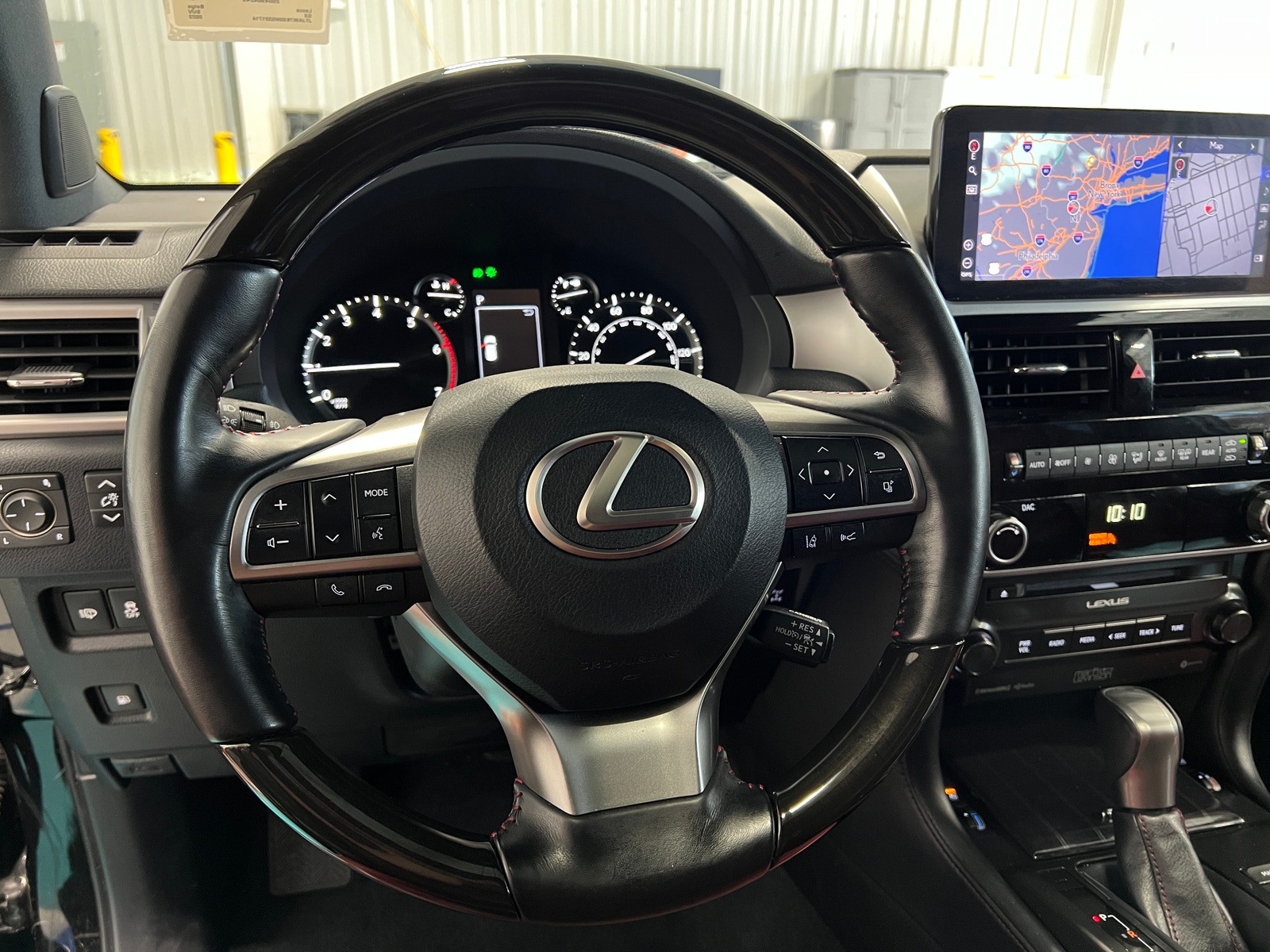 Thumbnail: 2022 Lexus GX - 4