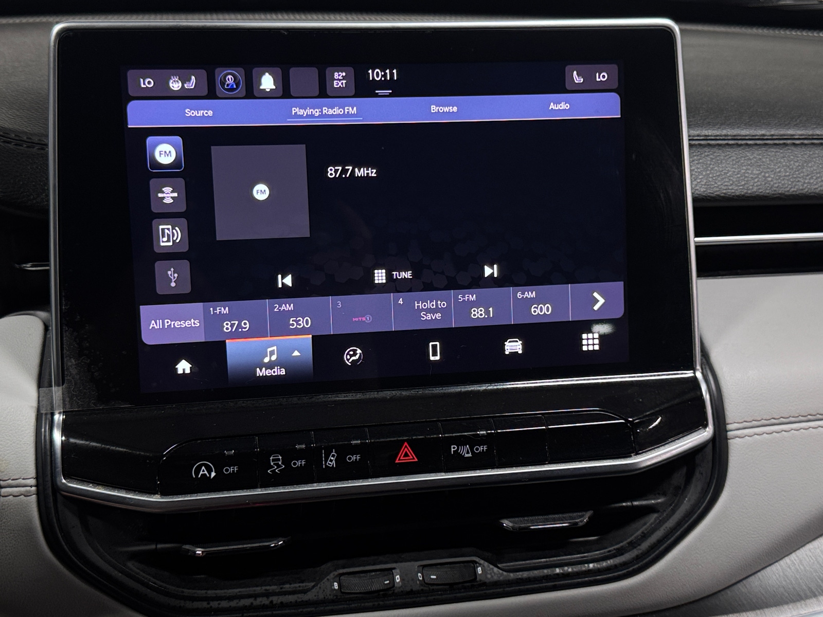 Thumbnail: 2023 Jeep Compass - 3