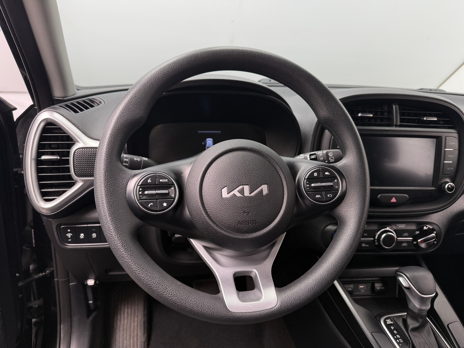 Thumbnail: 2023 Kia Soul - 5
