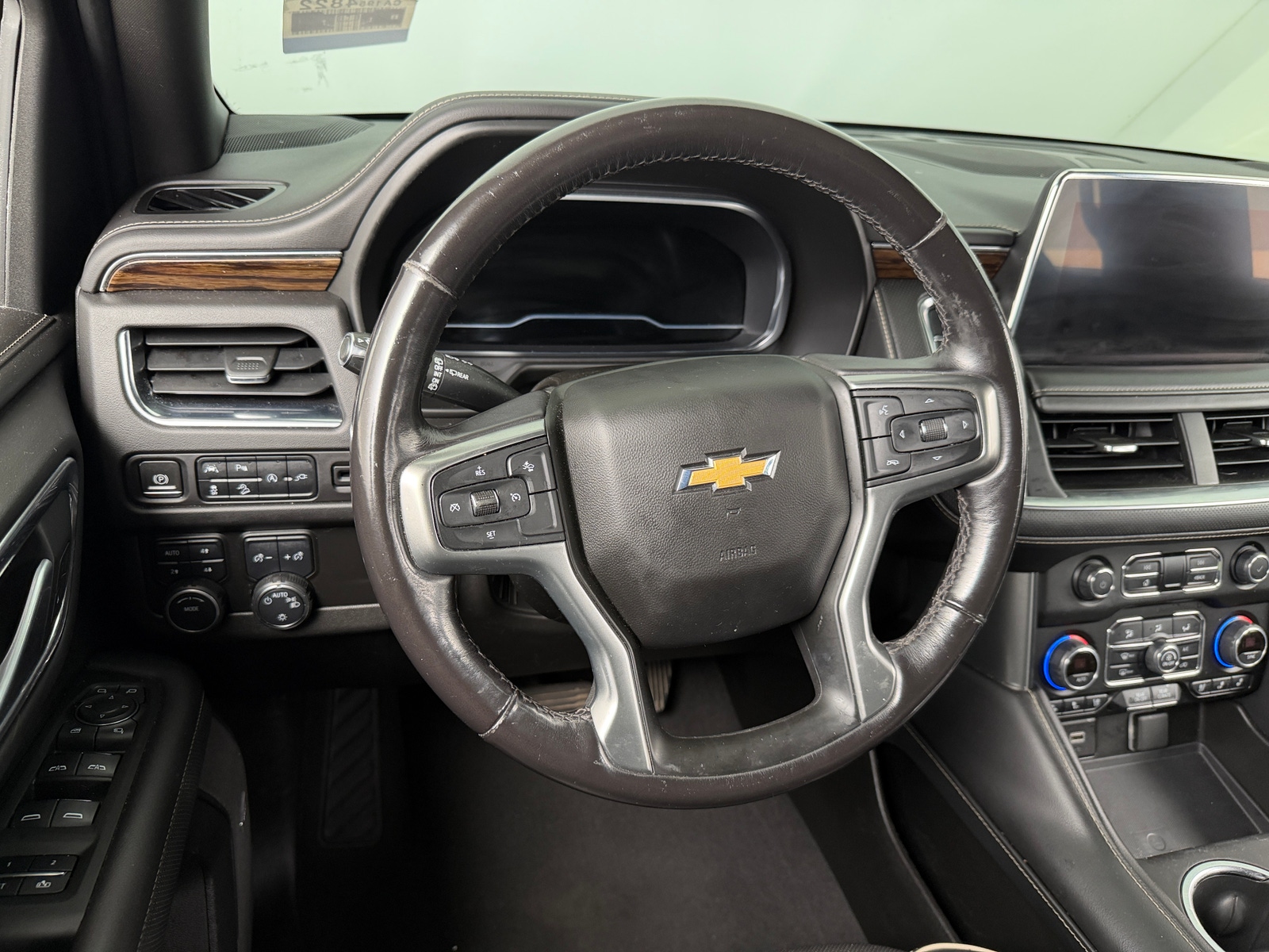 Thumbnail: 2022 Chevrolet Suburban - 5