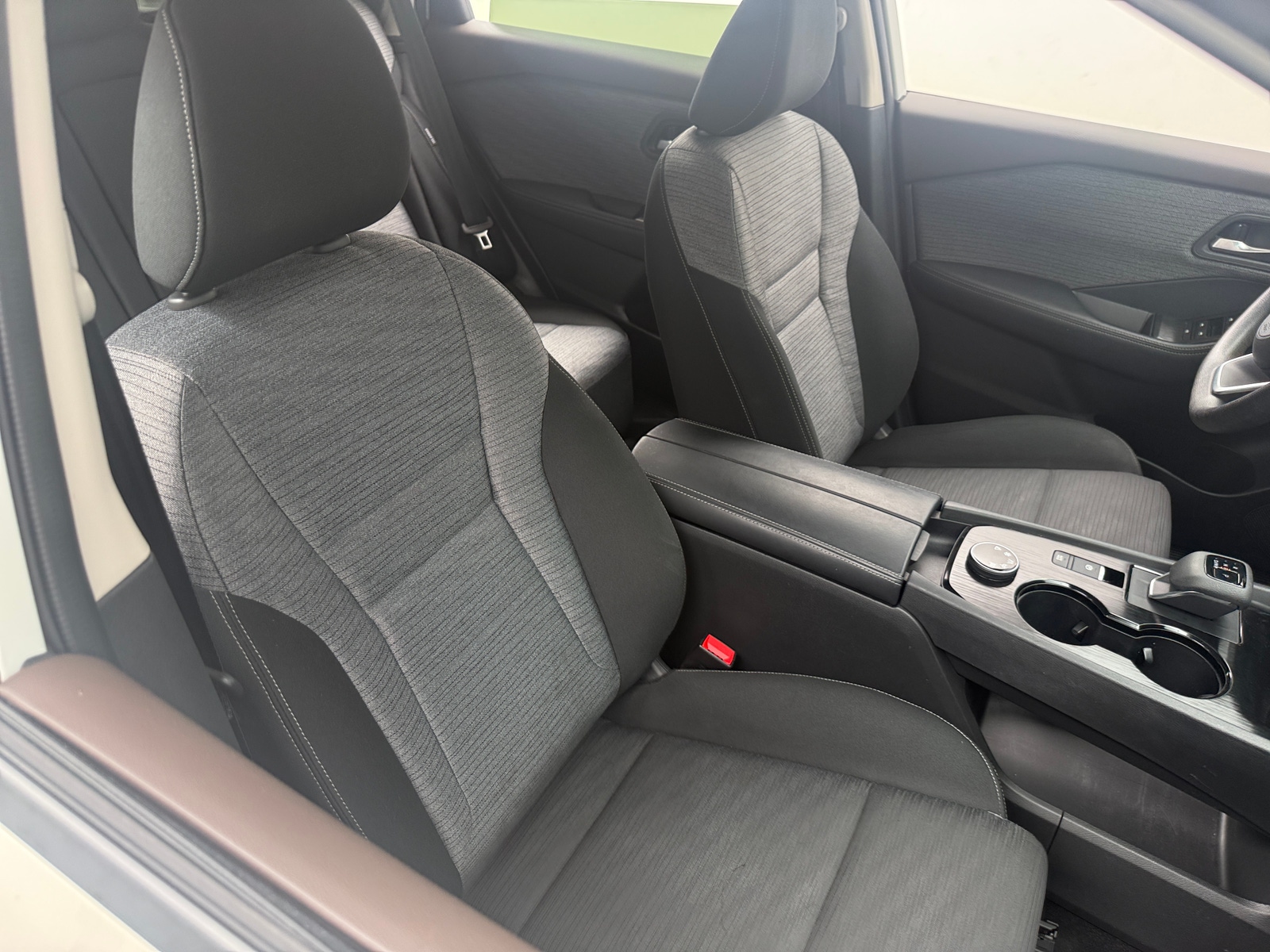 Thumbnail: 2023 Nissan Rogue - 2