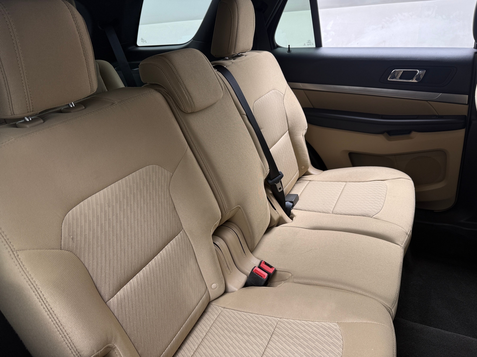 Thumbnail: 2017 Ford Explorer - 6
