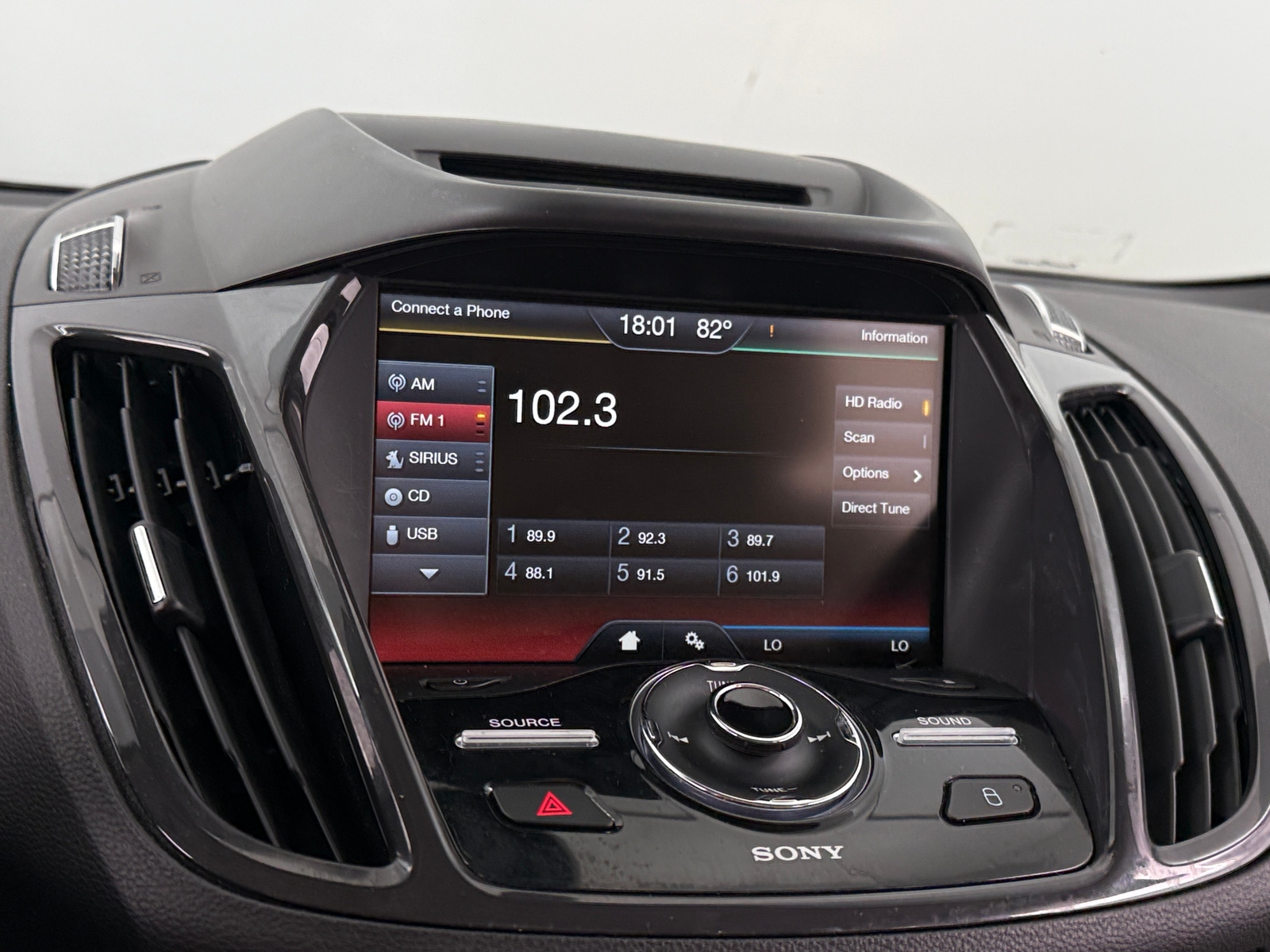 Thumbnail: 2014 Ford Escape - 3