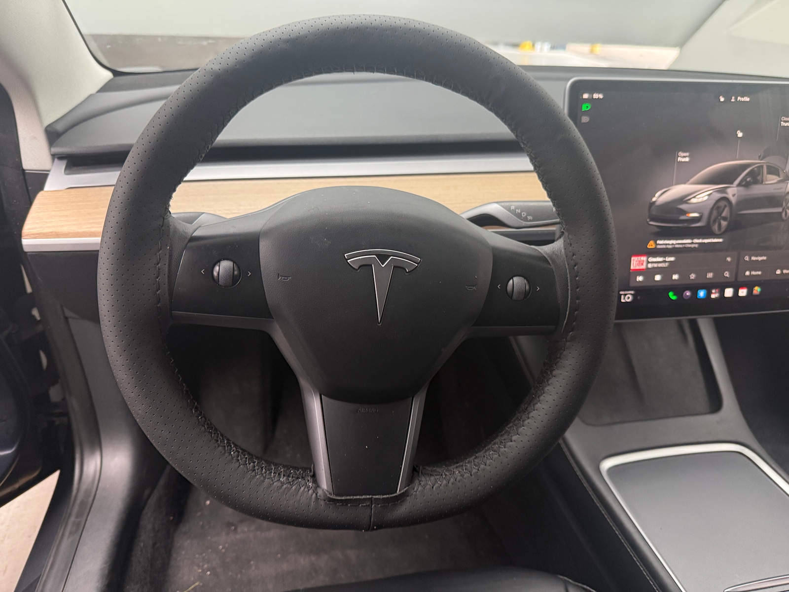 Thumbnail: 2023 Tesla Model 3 - 4