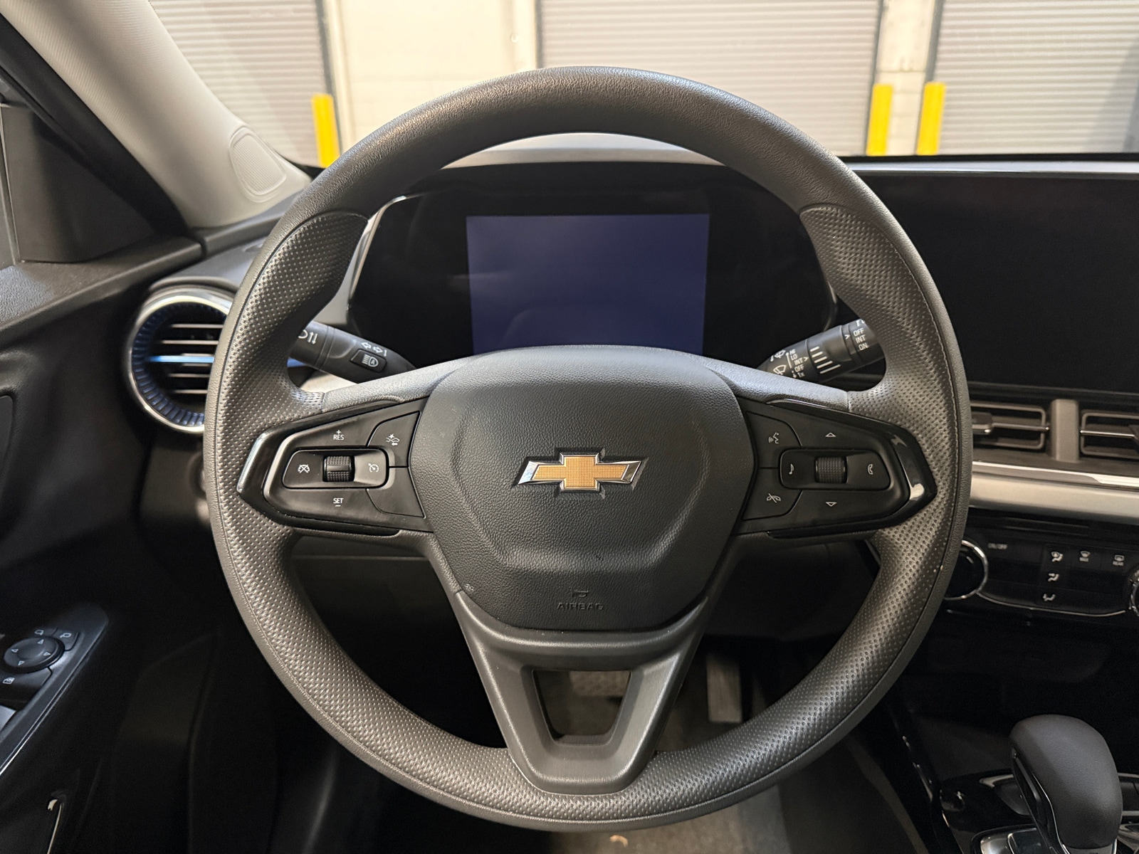 Thumbnail: 2025 Chevrolet Trax - 5