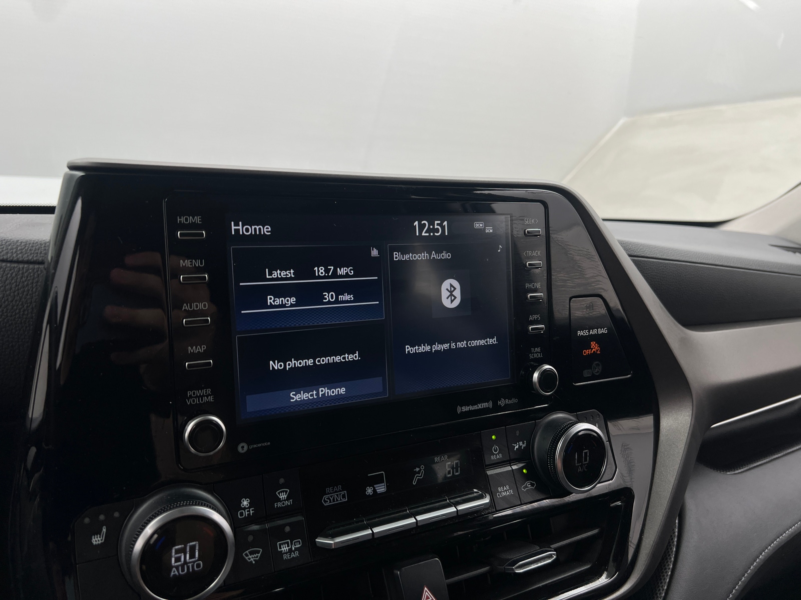 Thumbnail: 2022 Toyota Highlander - 3