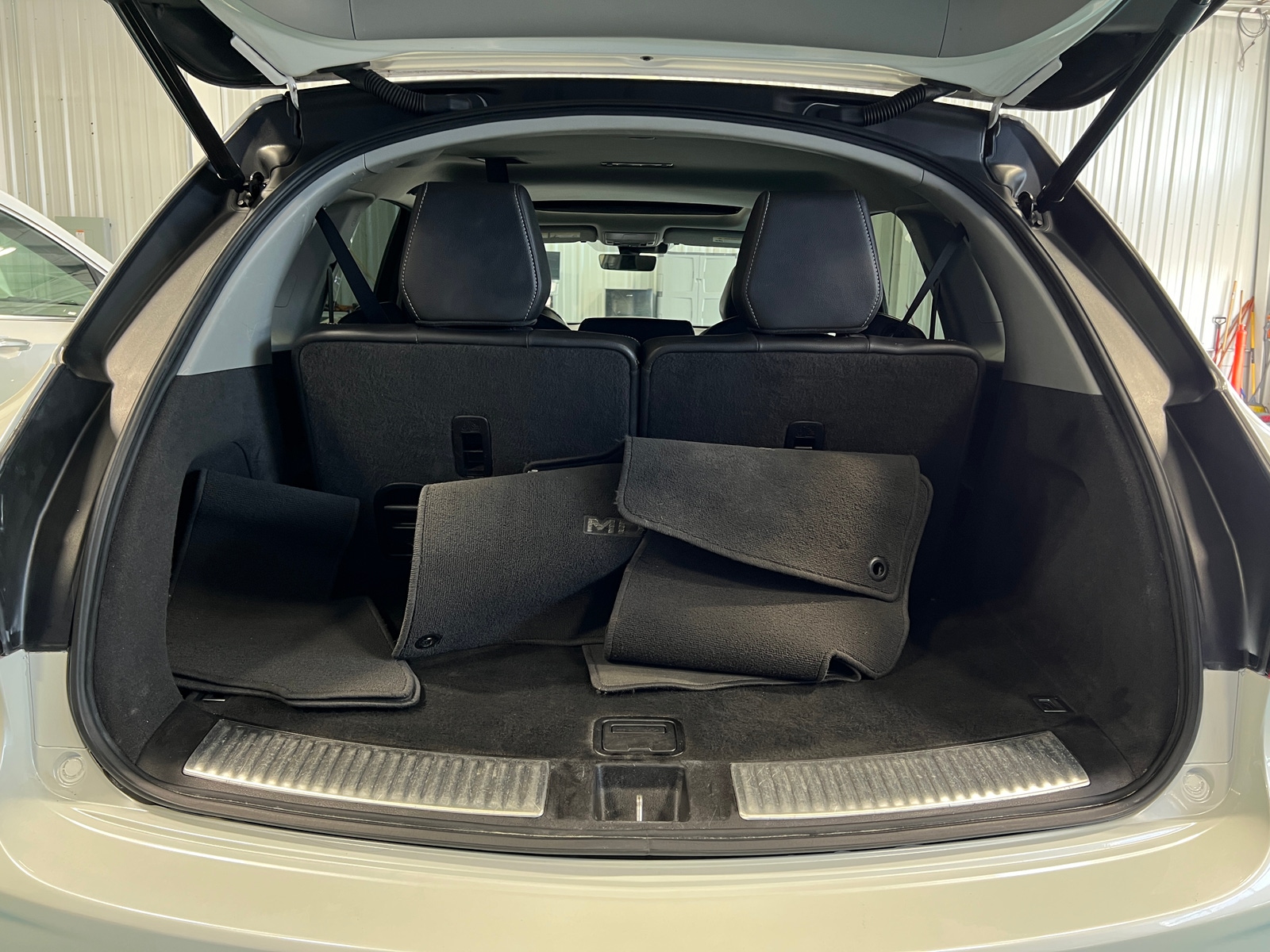 Thumbnail: 2019 Acura MDX - 6
